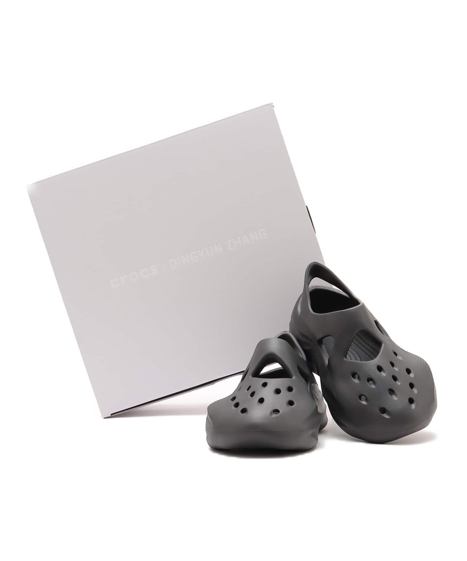 crocs Dingyun Zhang x Crocs Diffuser Black Sandの画像