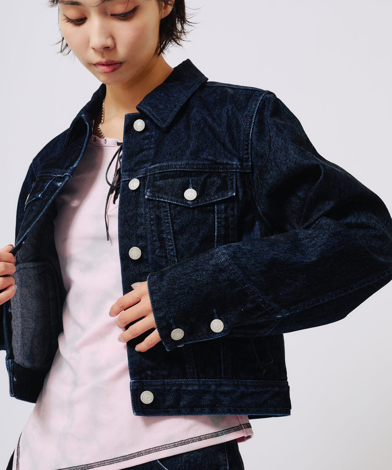 atmos pink Flocky Denim Jacket NAVYの画像