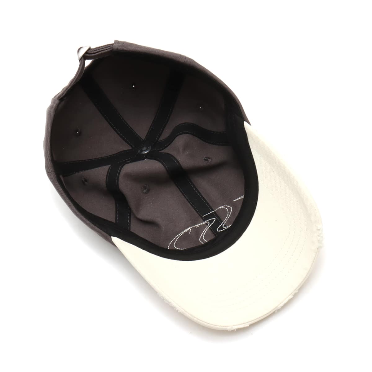atmos pink Bi-Color Twill Cap BLACKの画像