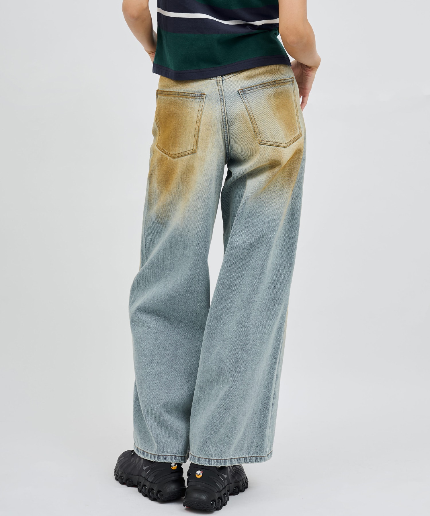 atmos pink Straight Denim BLUEの画像