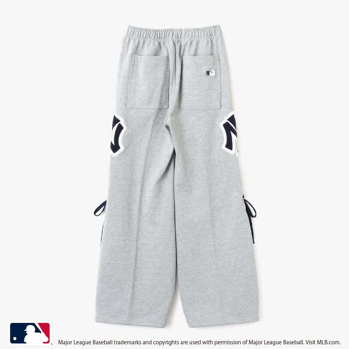atmos pink MLB Sweat Pants GRAYの画像