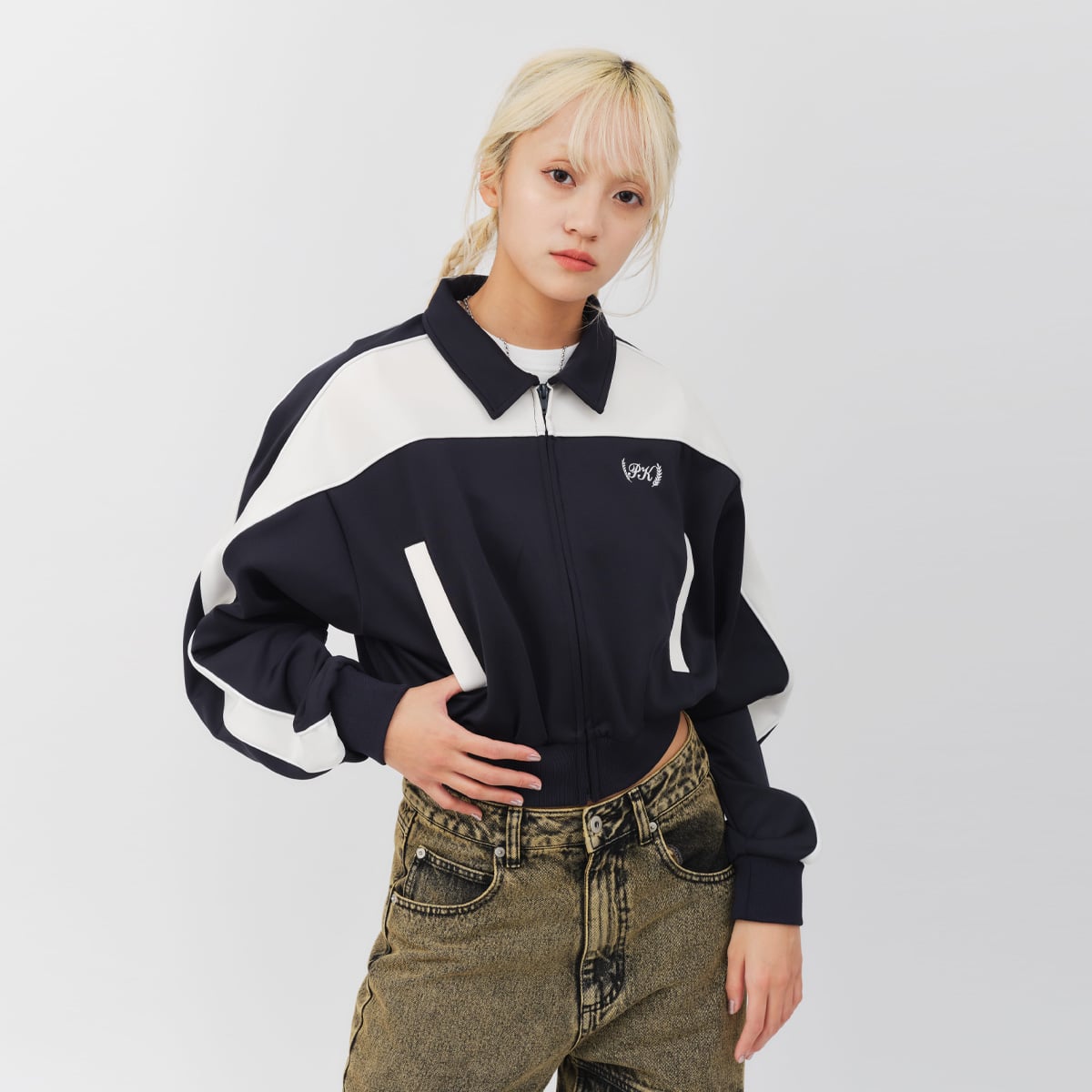atmos pink Track Jacket BLACKの画像