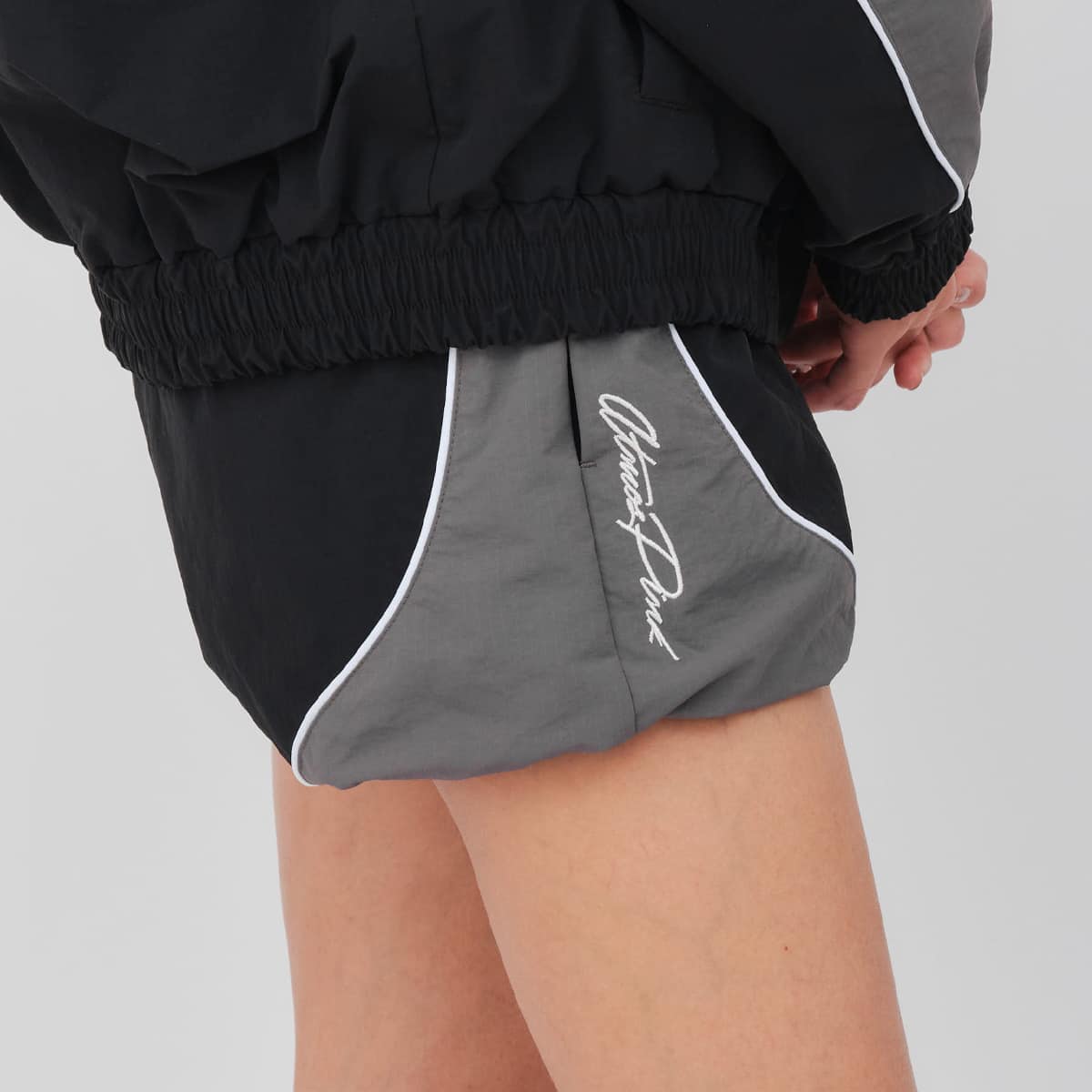 atmos pink Balloon Short Pants BLACKの画像