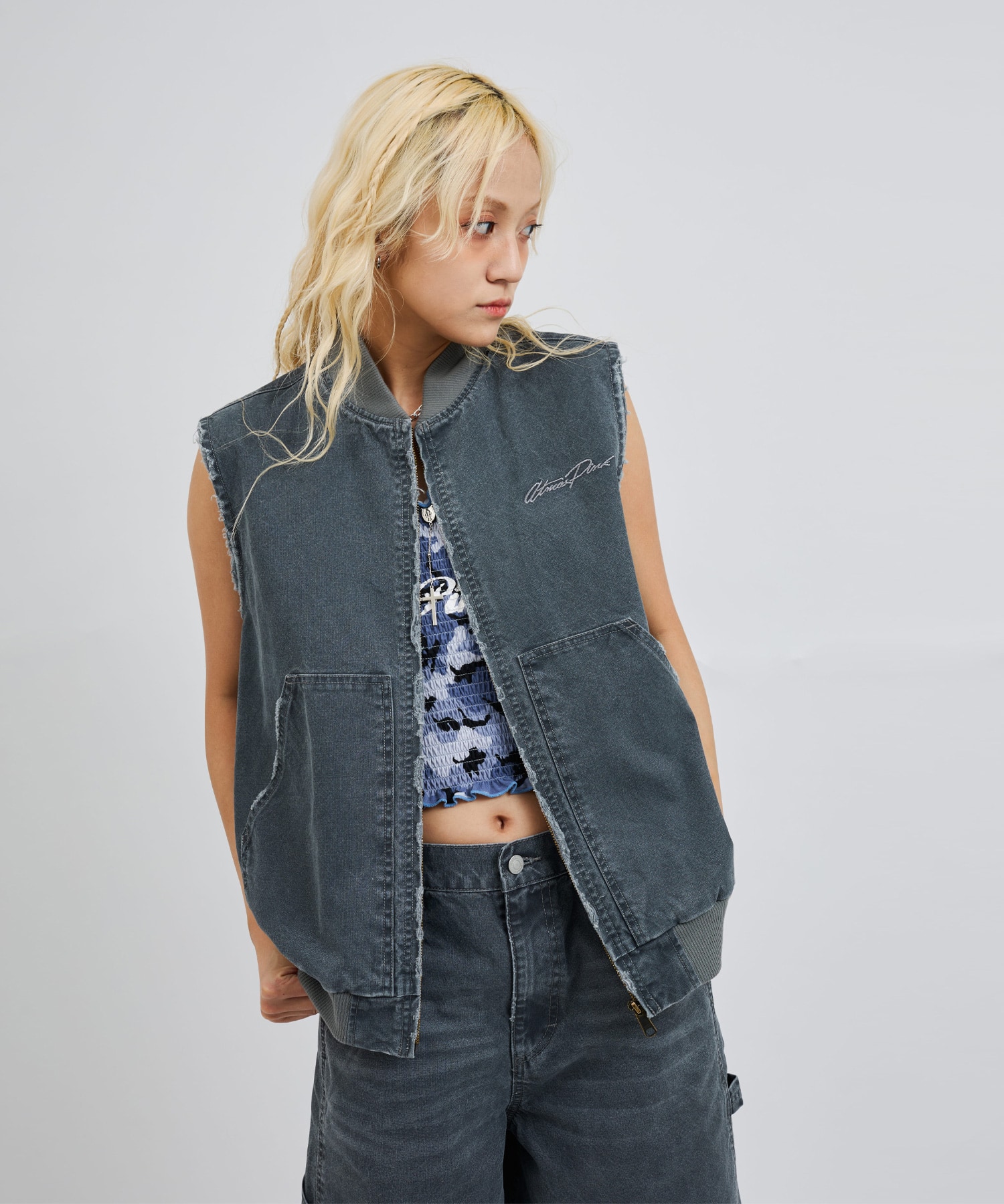 atmos pink Vintage Finish Vest GRAYの画像