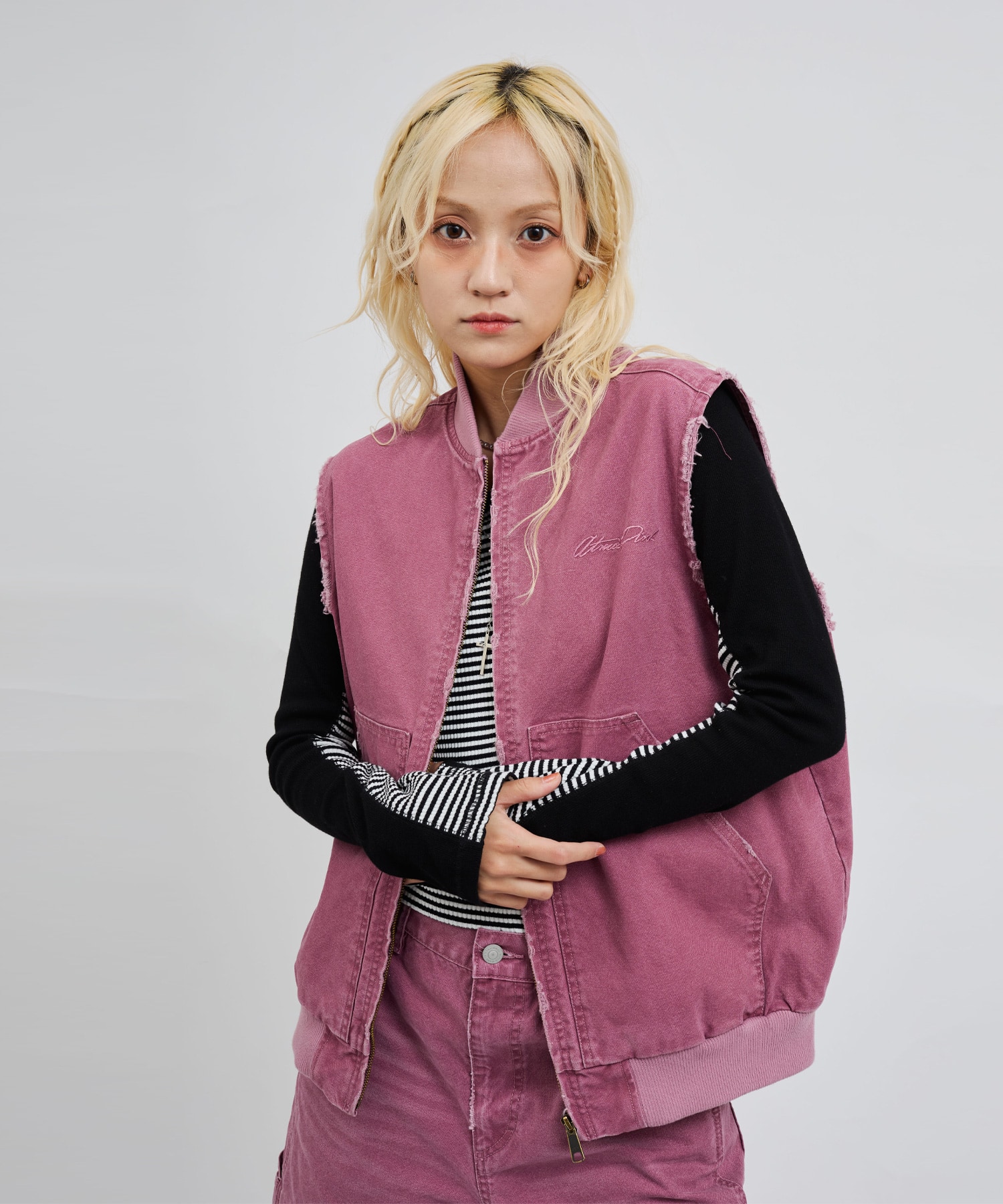 atmos pink Vintage Finish Vest PINKの画像