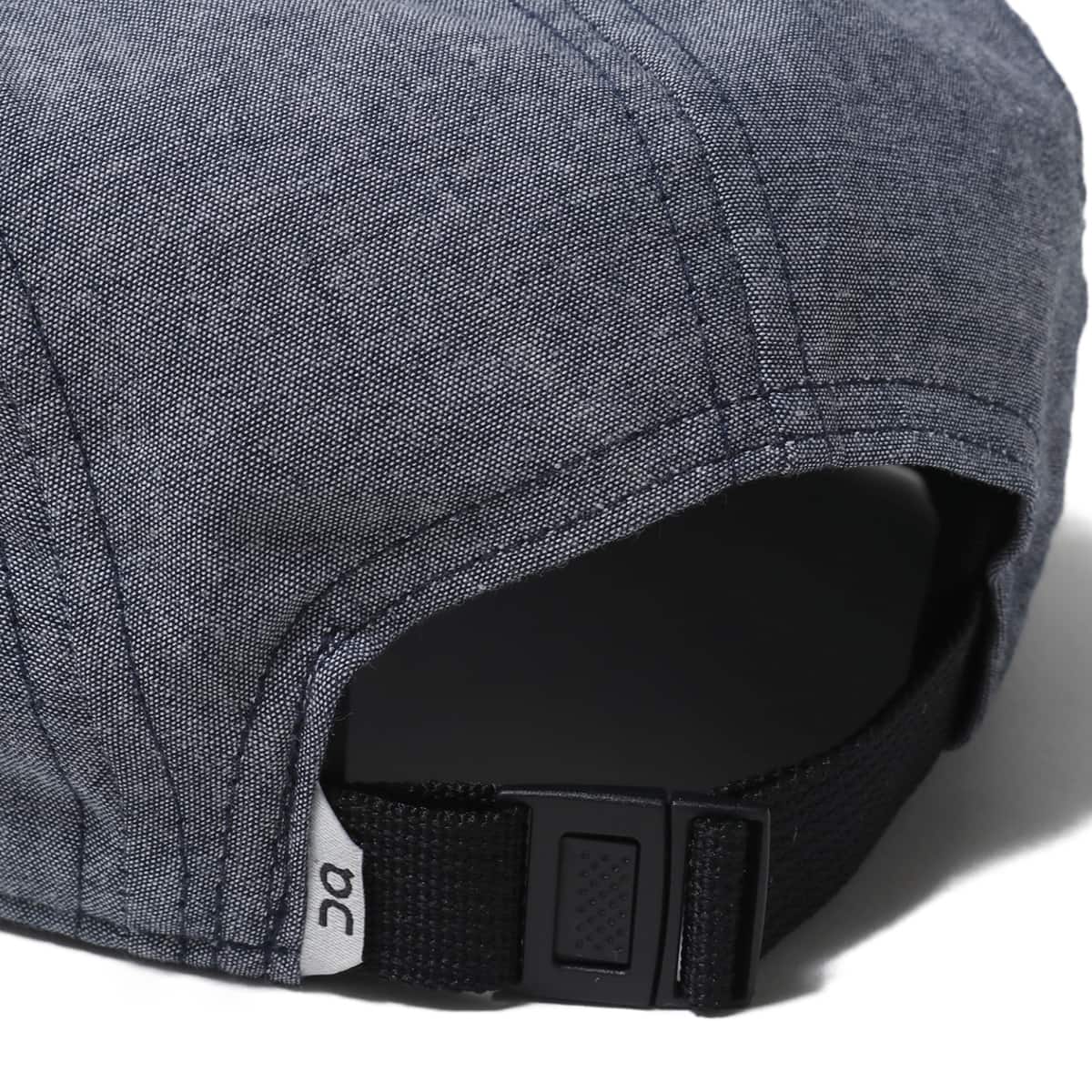 On 5 Panel Cap Navyの画像