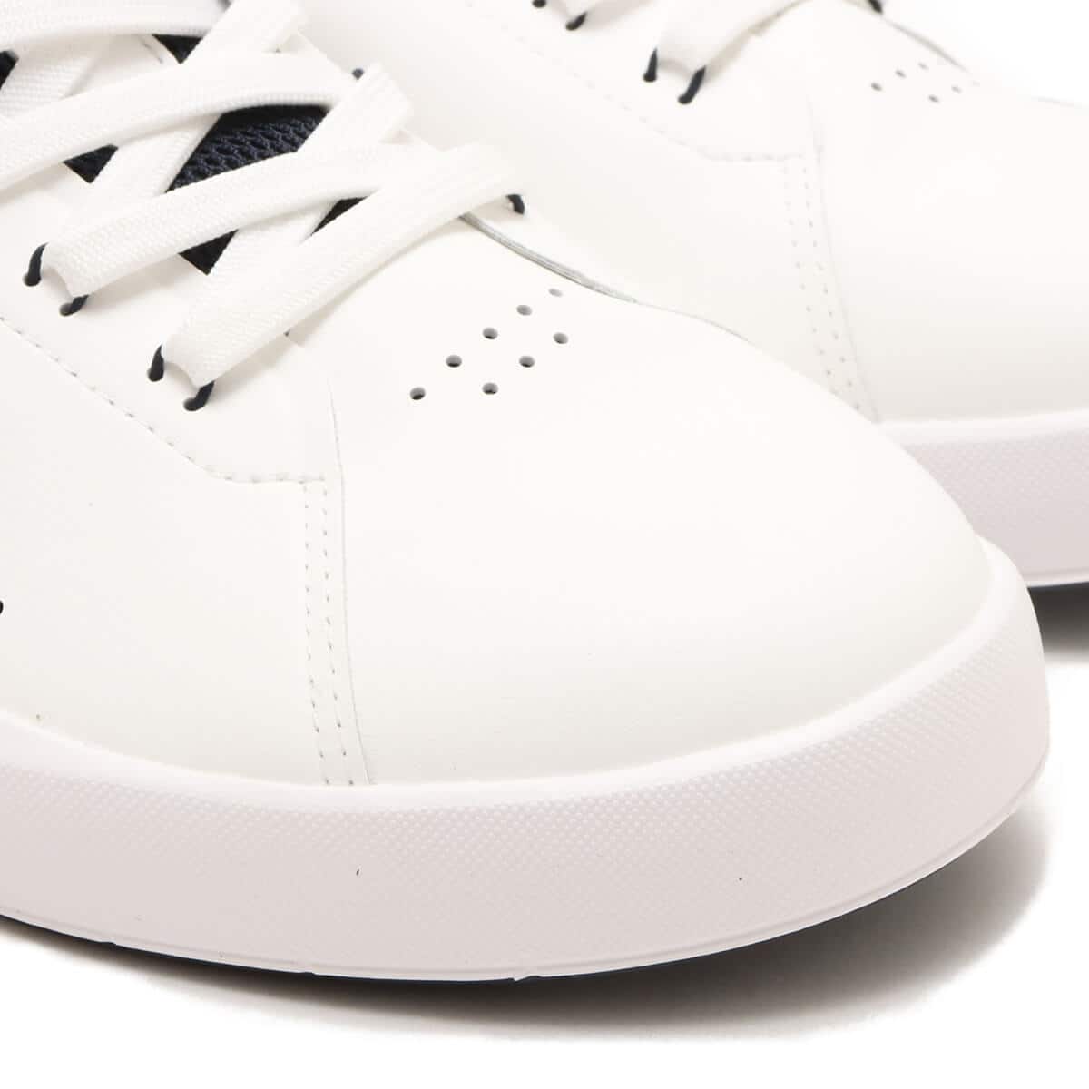 On THE ROGER Advantage 2 M White | Midnightの画像