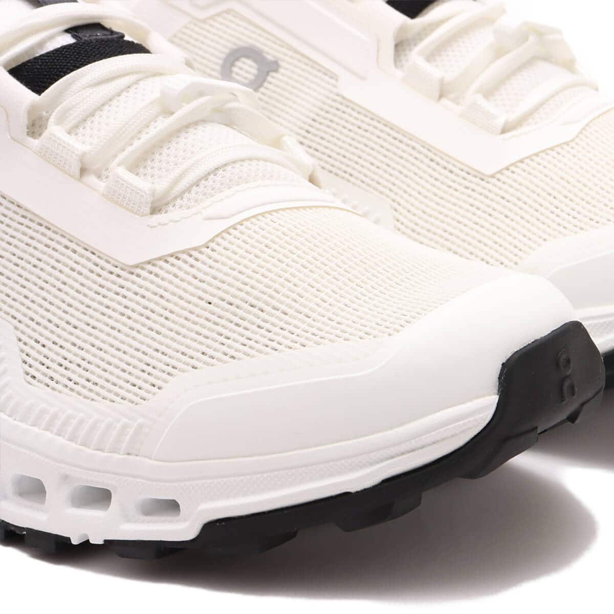 On Cloudultra 2 M Undyed | Whiteの画像