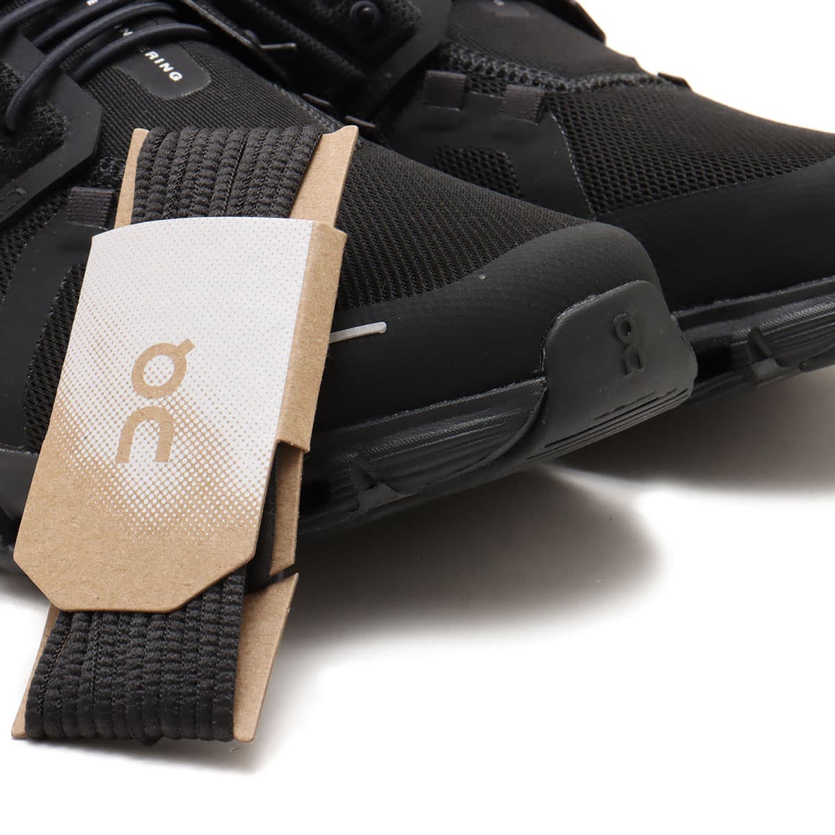 On Cloud 6 M Black | Blackの画像