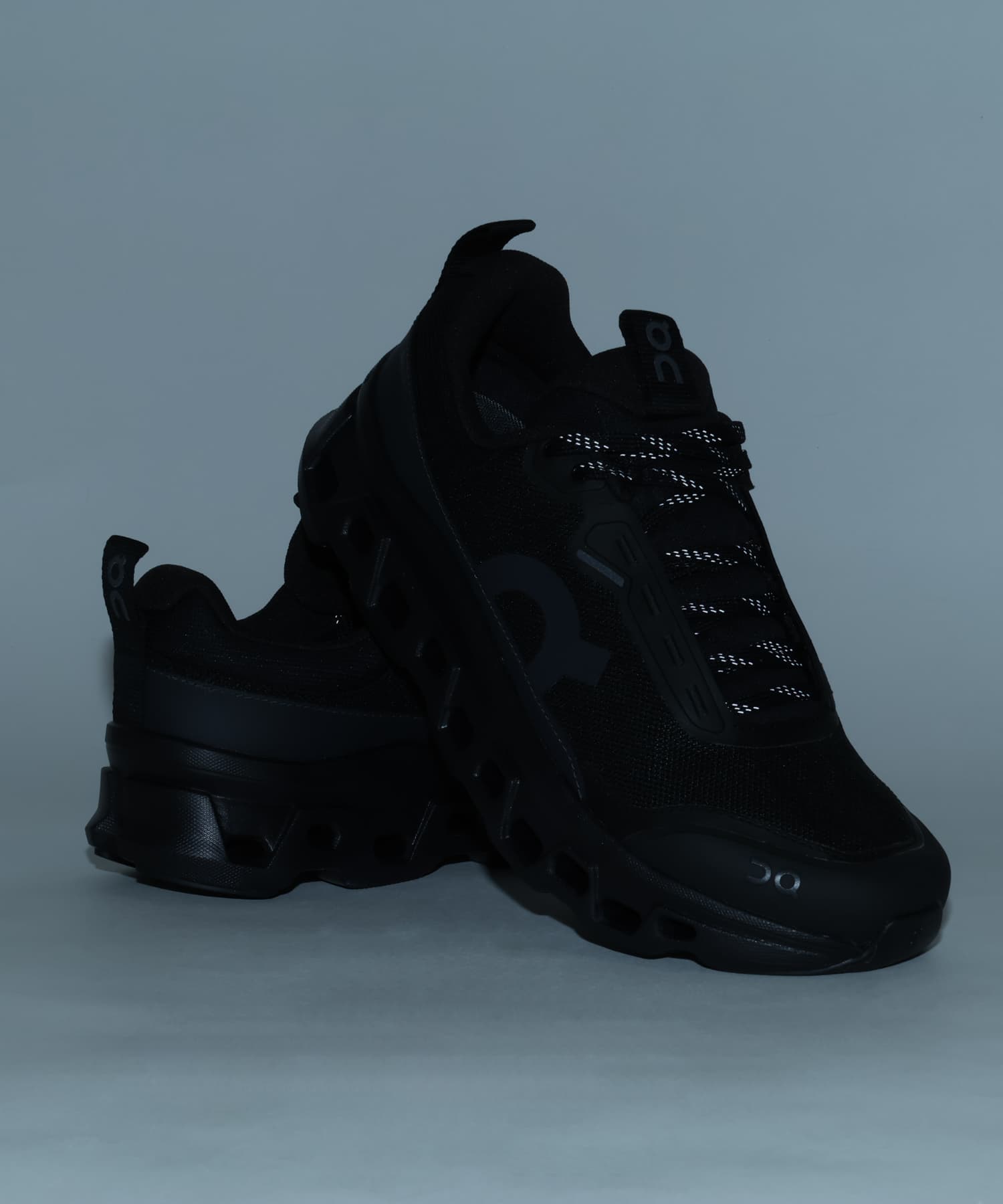 On CLOUDMONSTER WP 1 M Black | Blackの画像