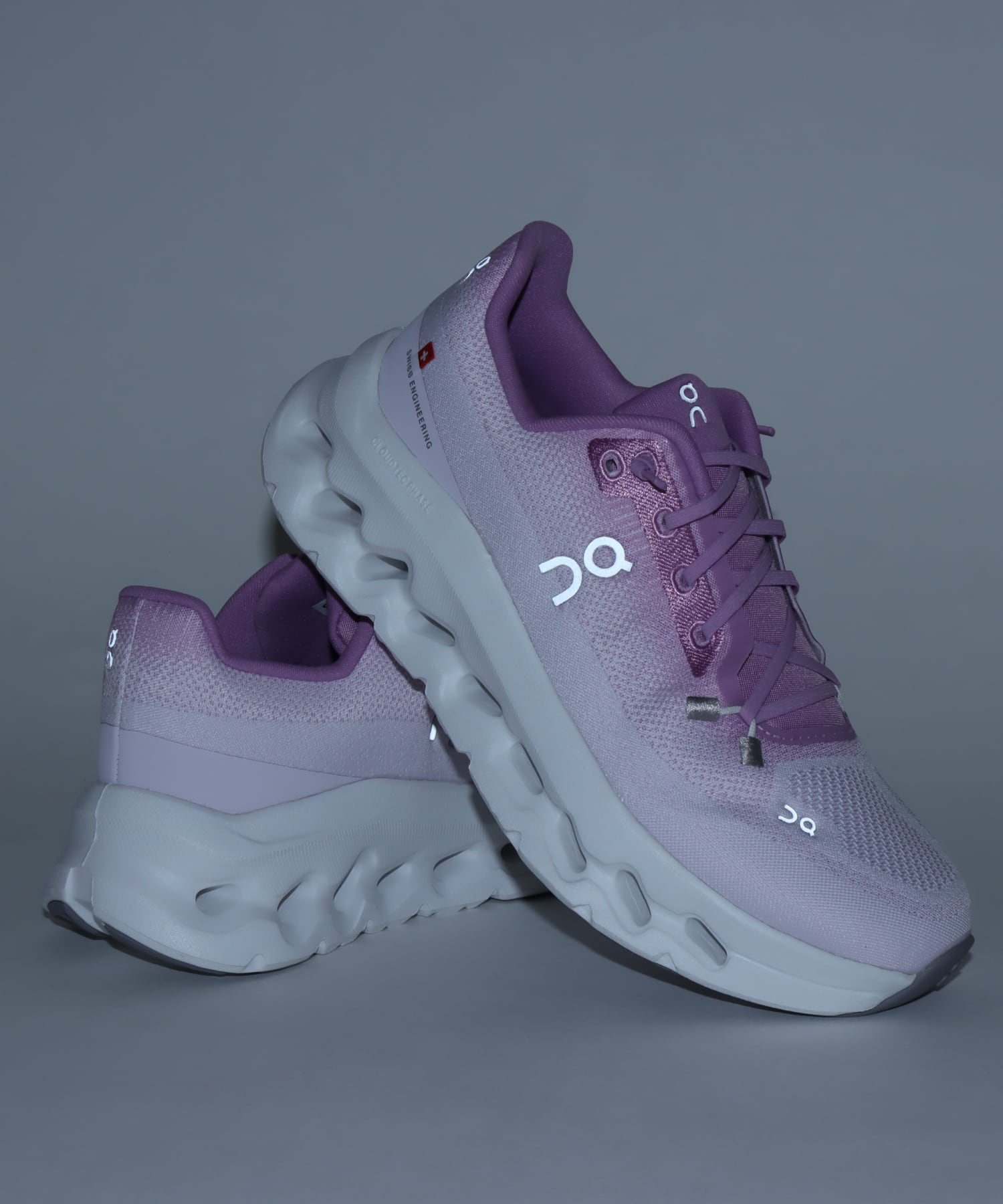 On Cloudtilt 1 W Bloom | Sakuraの画像