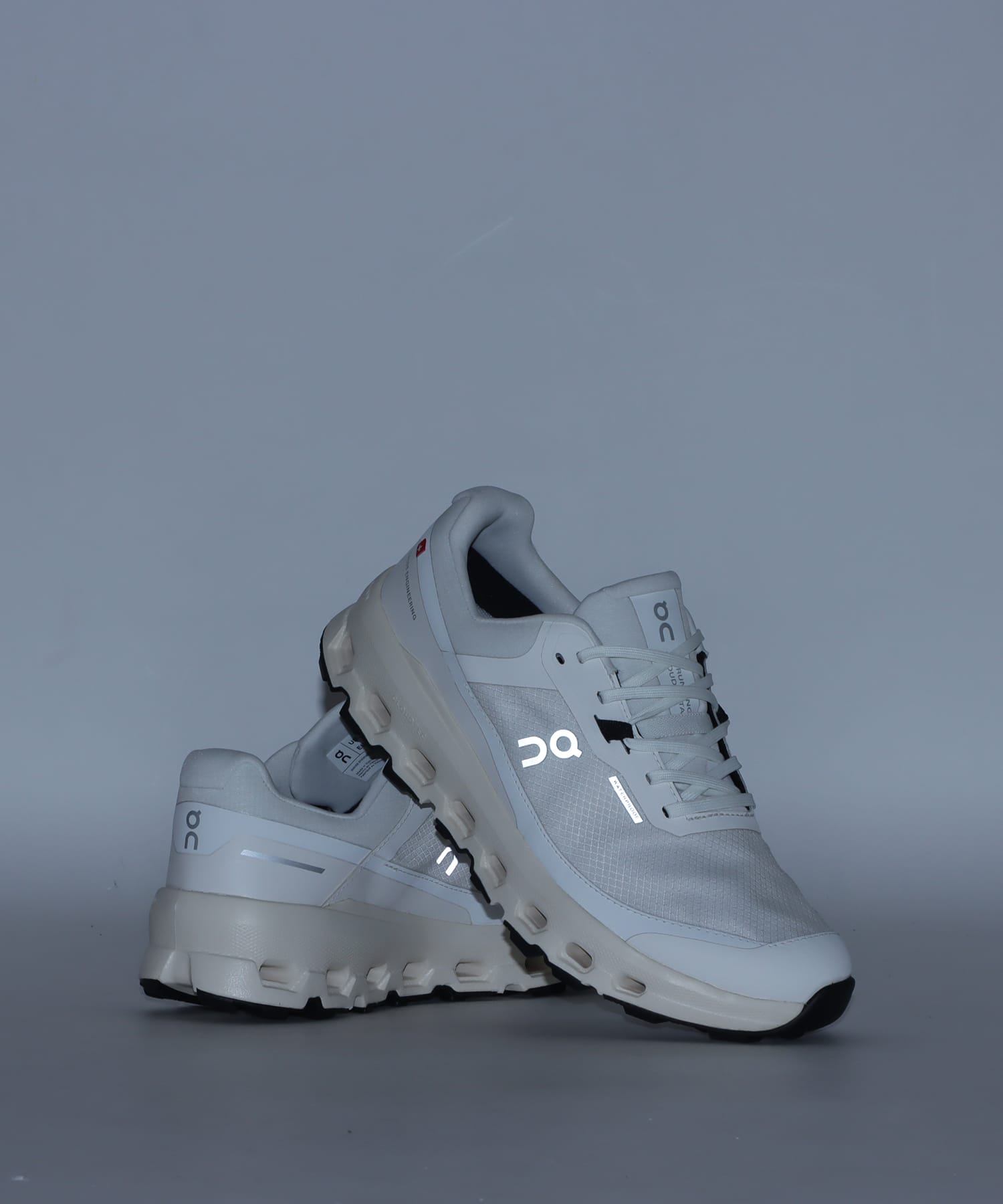 On Cloudvista 2 Waterproof W Ivory | Creamの画像