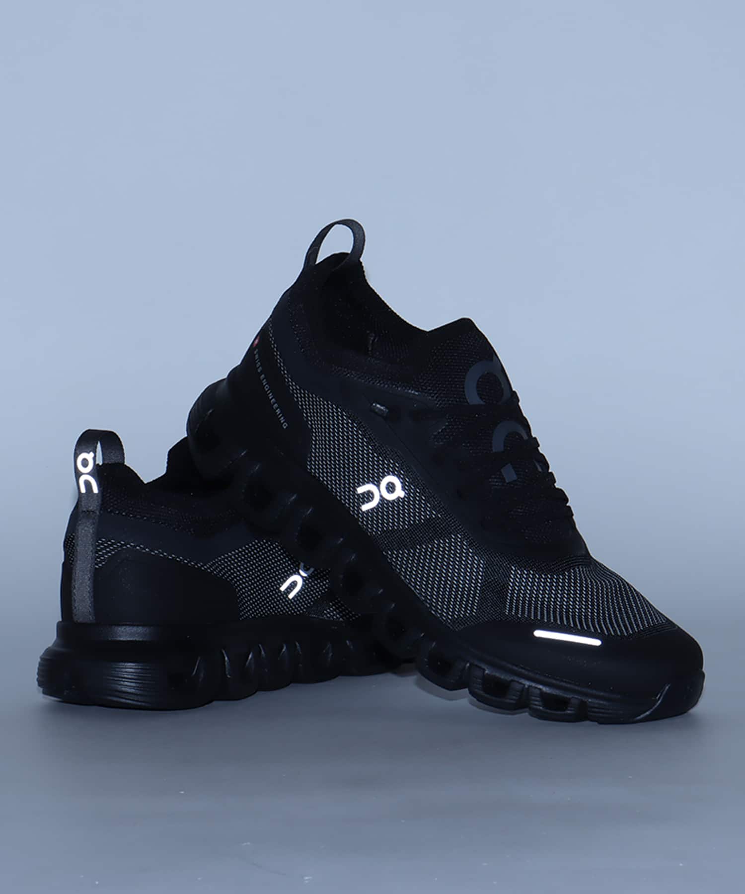 On Cloud 6 Versa W Black | Eclipseの画像
