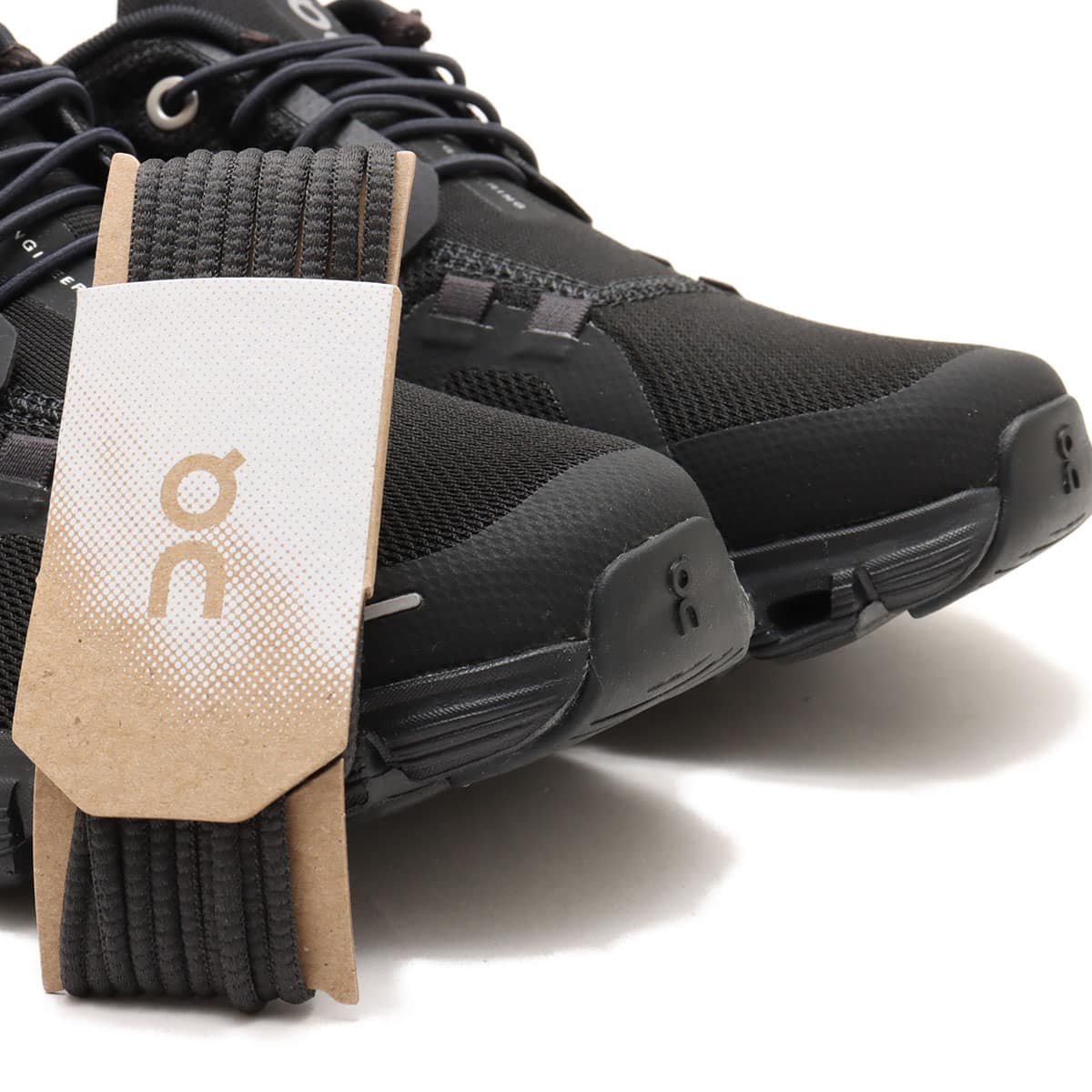 On Cloud 6 W Black | Blackの画像