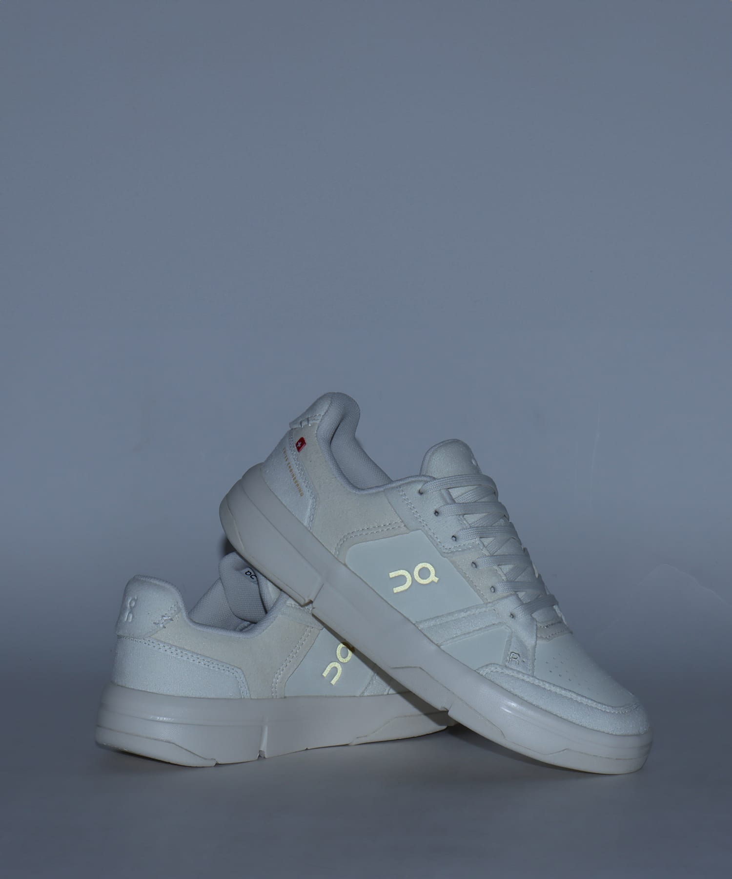 On THE ROGER Clubhouse Ace 1 W Ivory | Dewの画像