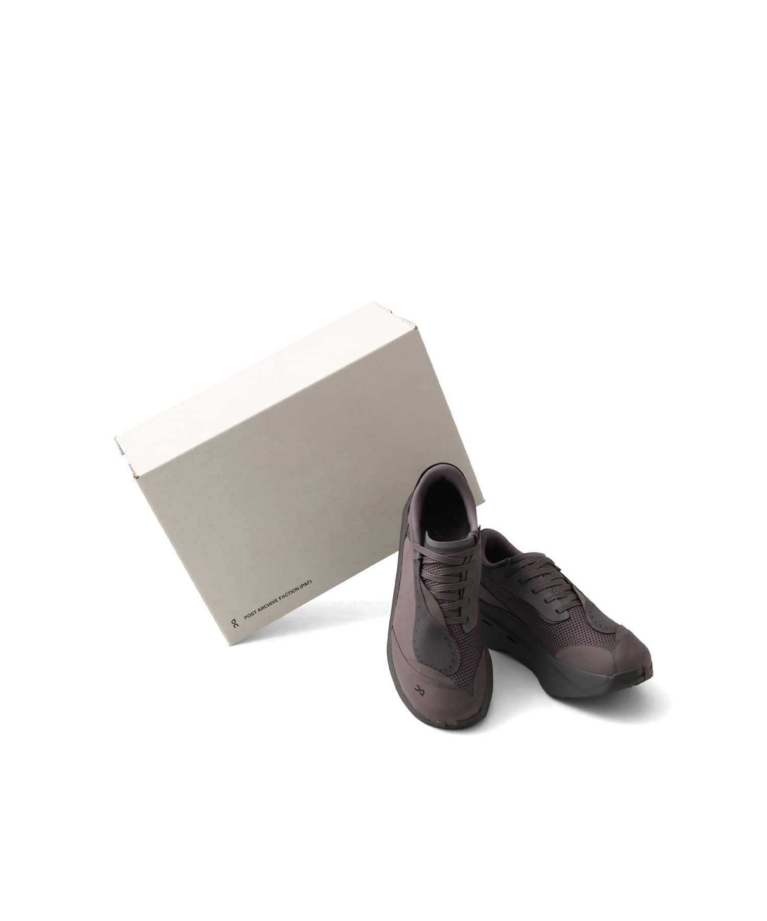 On Cloudboom Volt PAF 1 W Ember | Pebbleの画像