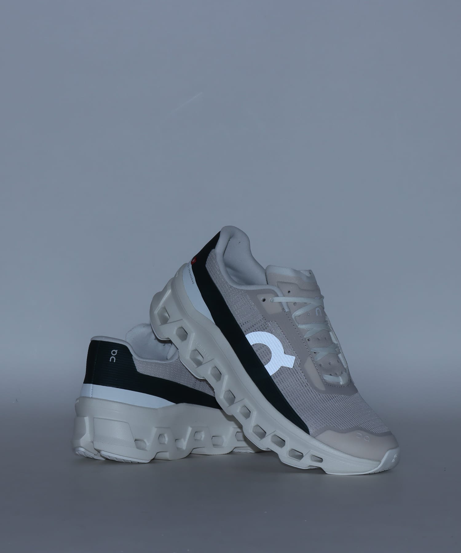 On Cloudmonster Void 1 W Ivory | Pearlの画像