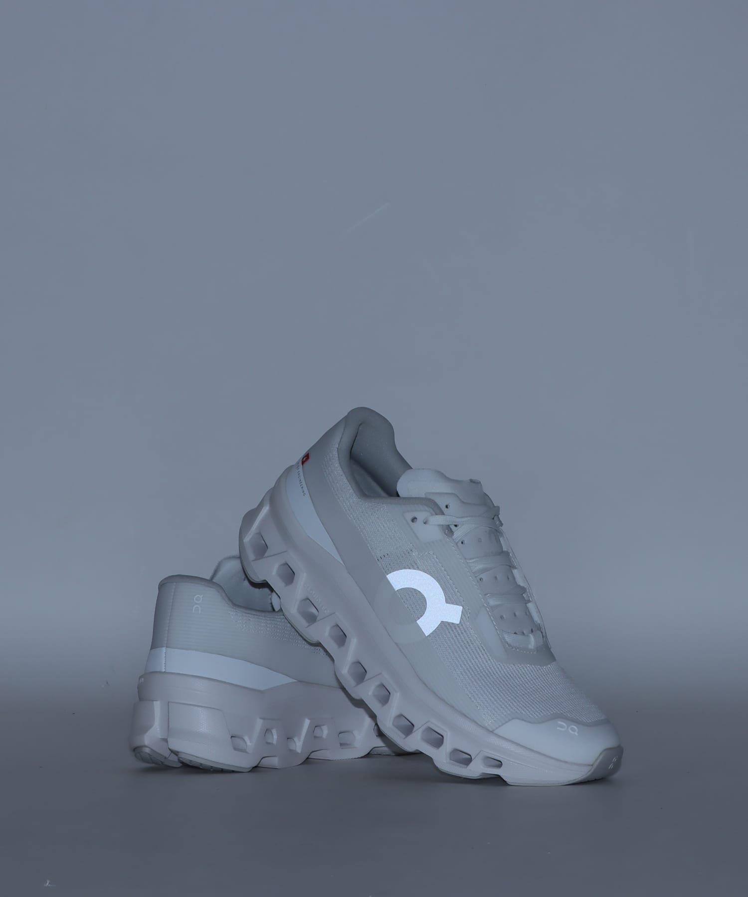 On Cloudmonster Void 1 W White | Whiteの画像