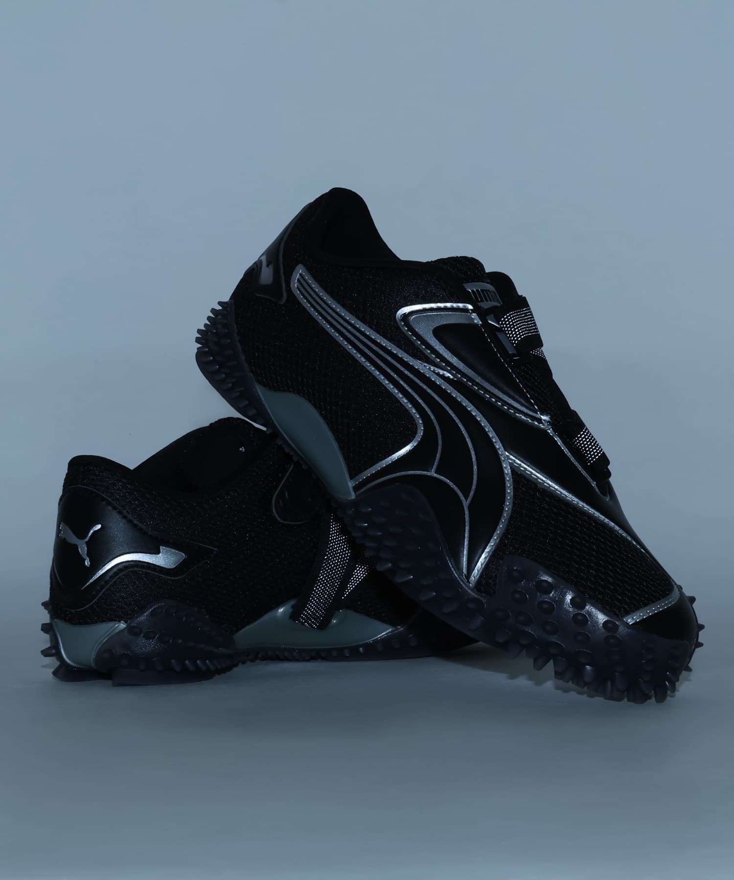 PUMA MOSTRO Y2K PUMA BLACK-PUMA SILVERの画像
