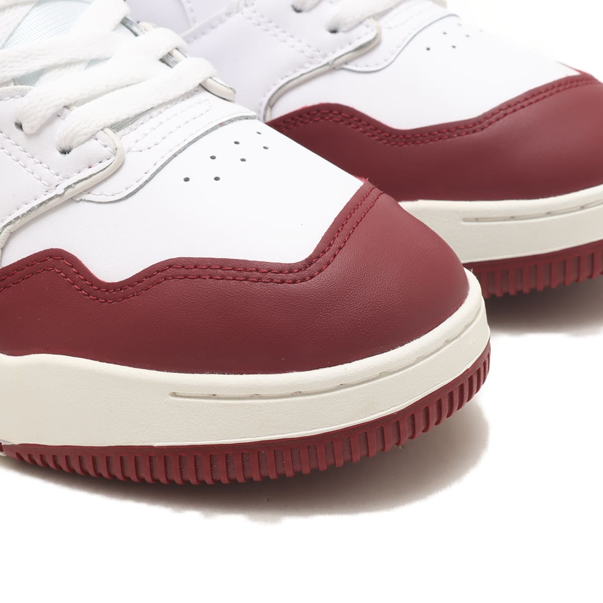 LACOSTE LINESHOT 223 2 SMA WHT/BURG 23FA-Iの画像