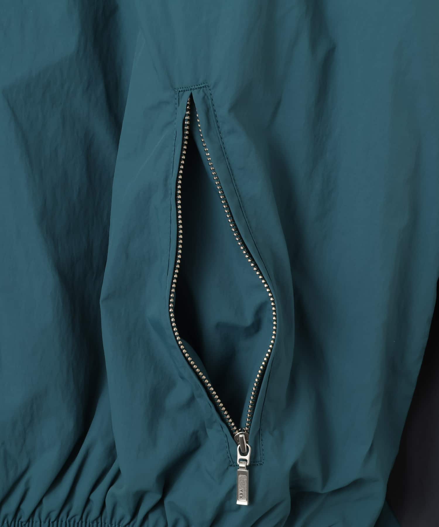 PUMA X SCYE T7 WOVEN JKT EMERALD ICEの画像