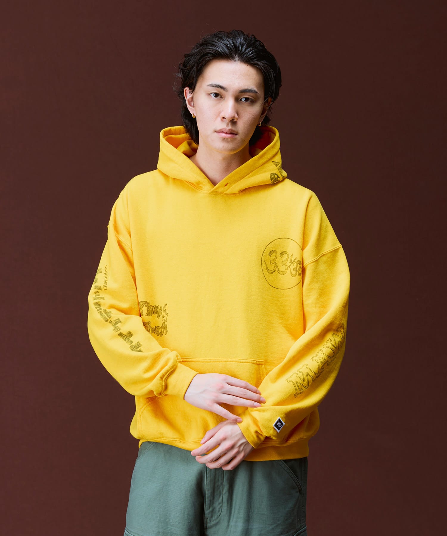 LIBERAIDERS HANDWRITING MULTI LOGO HOODIE YELLOWの画像