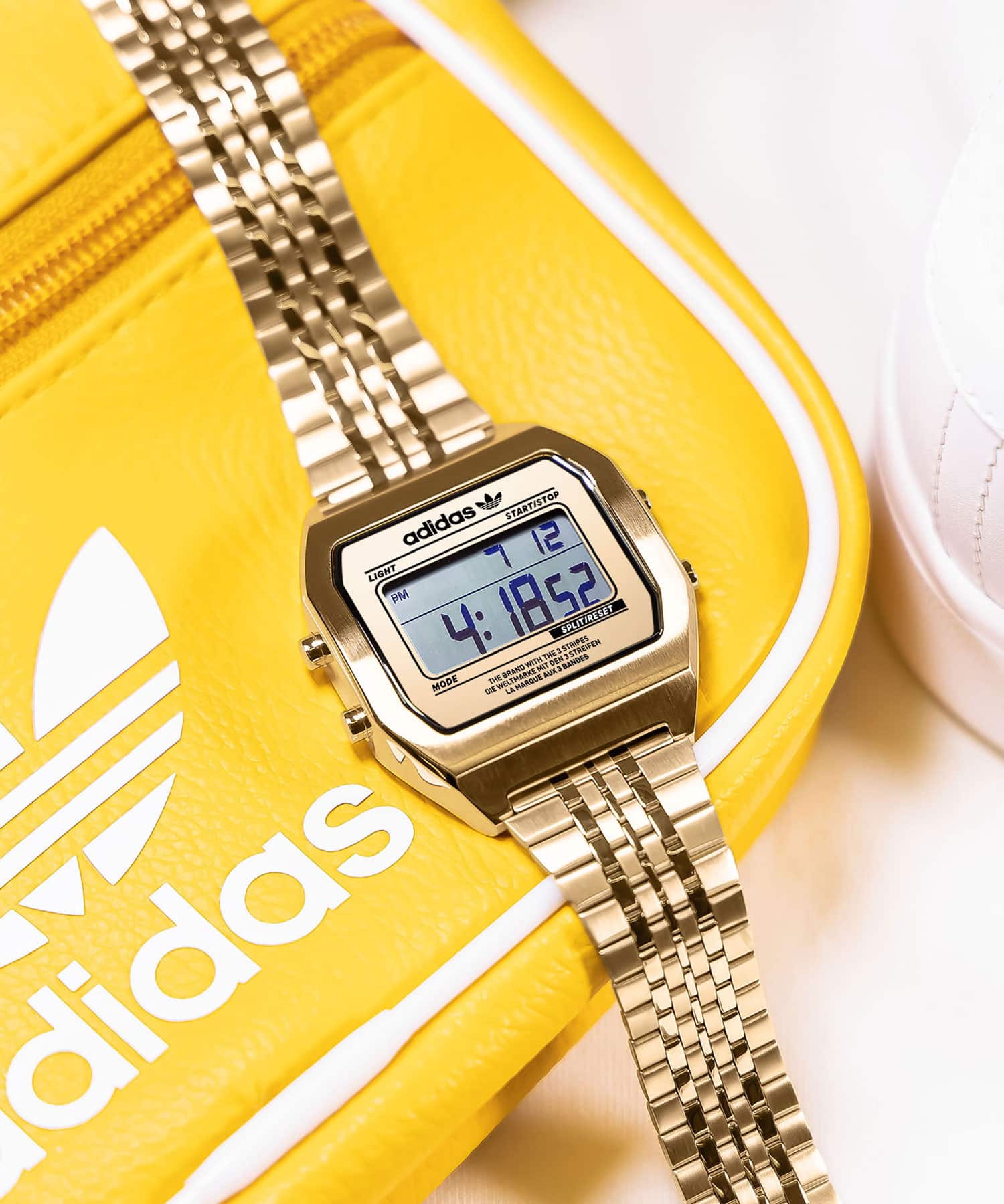 adidas DIGITAL TWO GOLDの画像