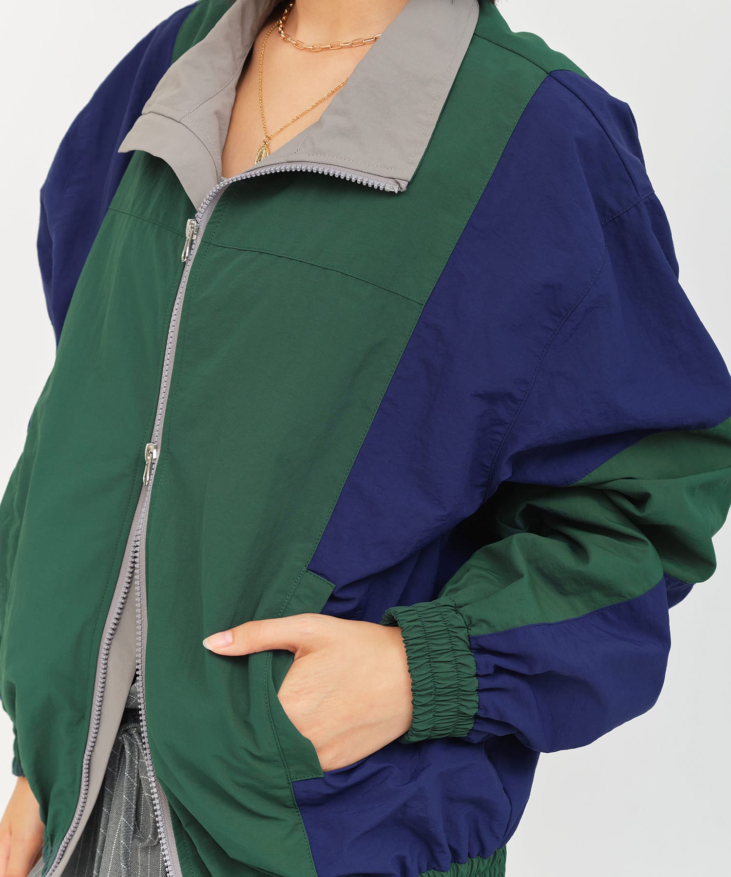 atmos pink Bi-color Track Jacket GREENの画像