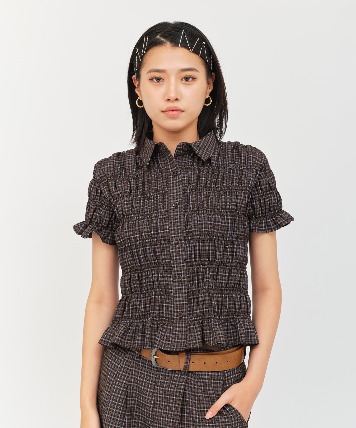 atmos pink Plaid Shirring Shirt BROWNの画像