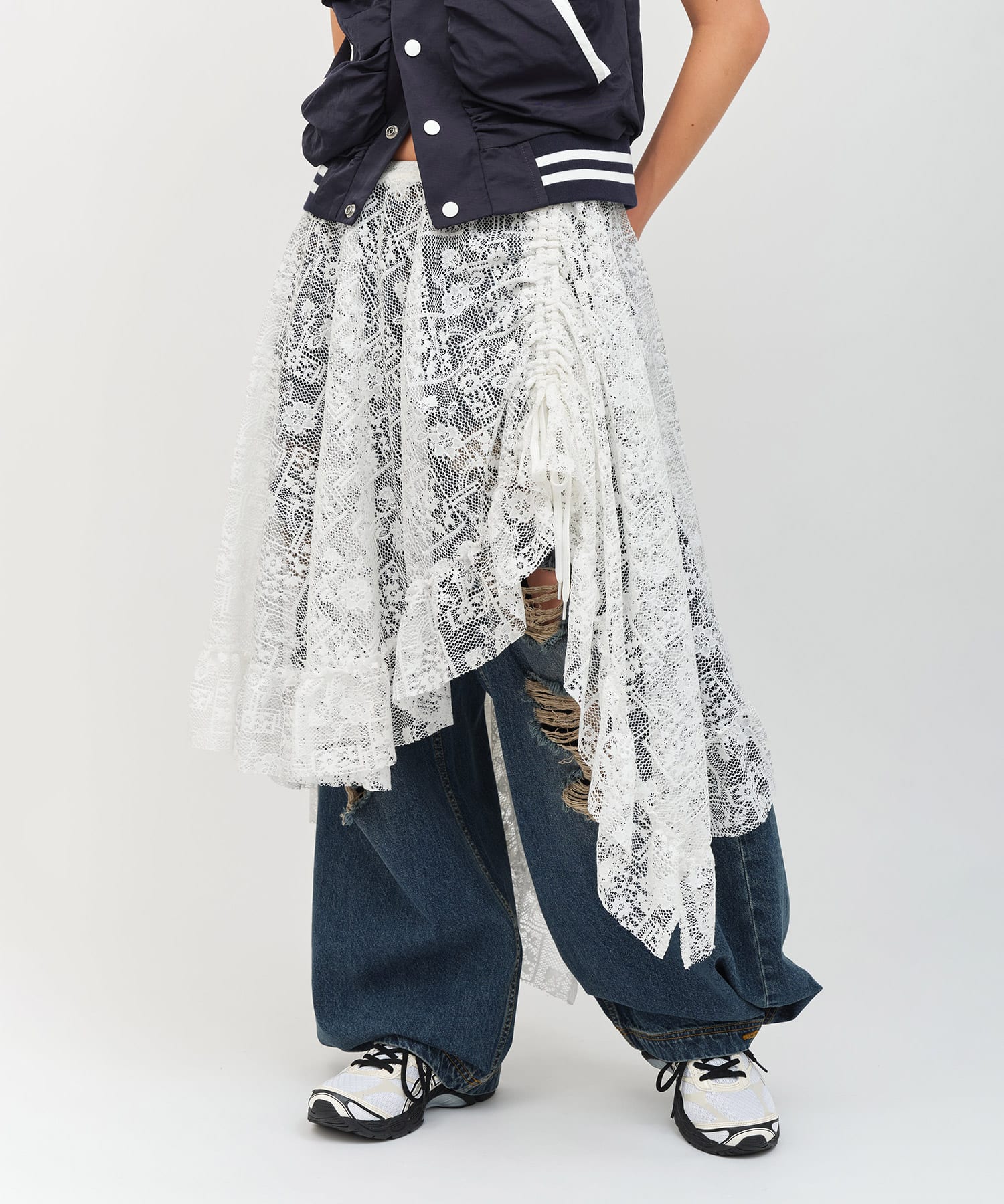 atmos pink Lace Asymmetry Skirt WHITEの画像
