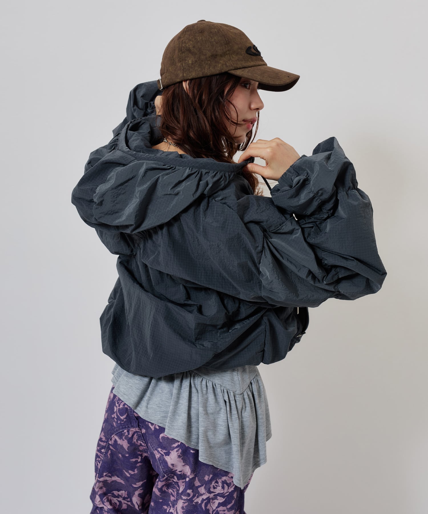 atmos pink Gather Track Blouson CHARCOALの画像