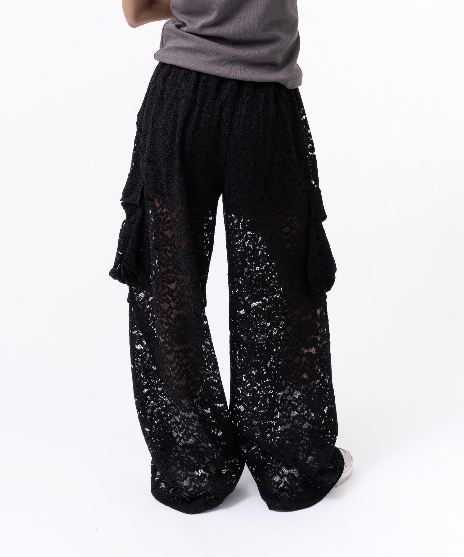 atmos pink Lace Cargo Pants BLACKの画像