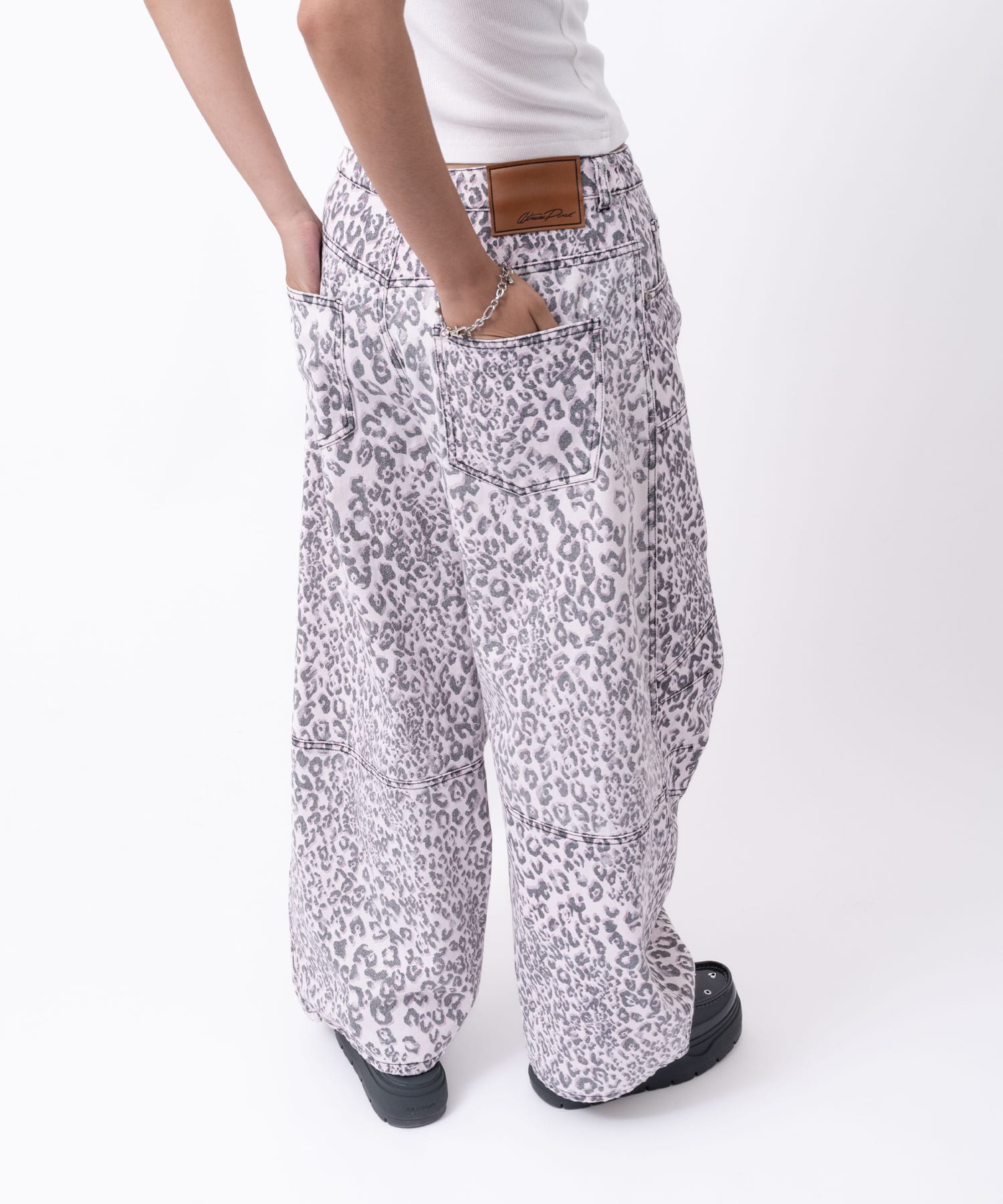 atmos pink Leopard Curve Pants PINKの画像