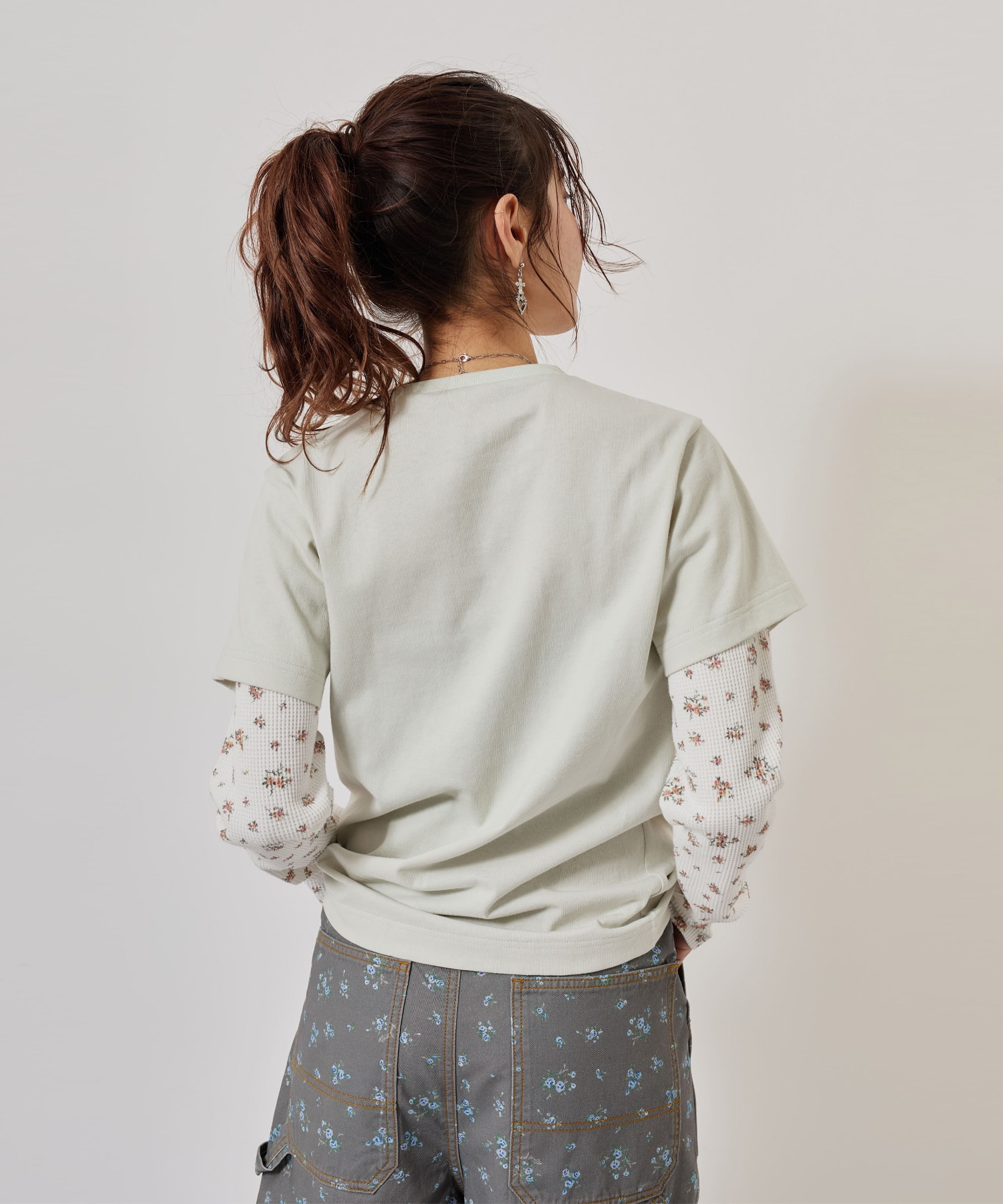 atmos pink Layered Print LS T-shirt WHITEの画像