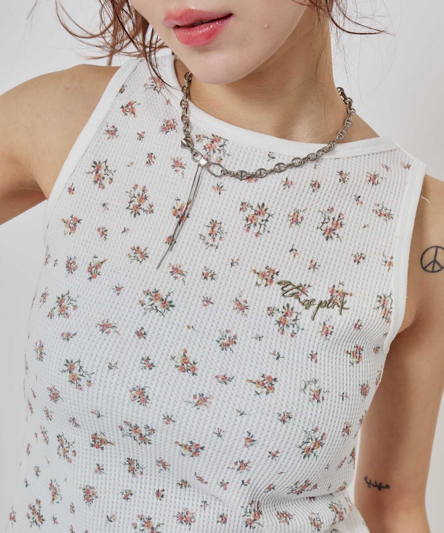 atmos pink Floral Print Tank Top WHITEの画像
