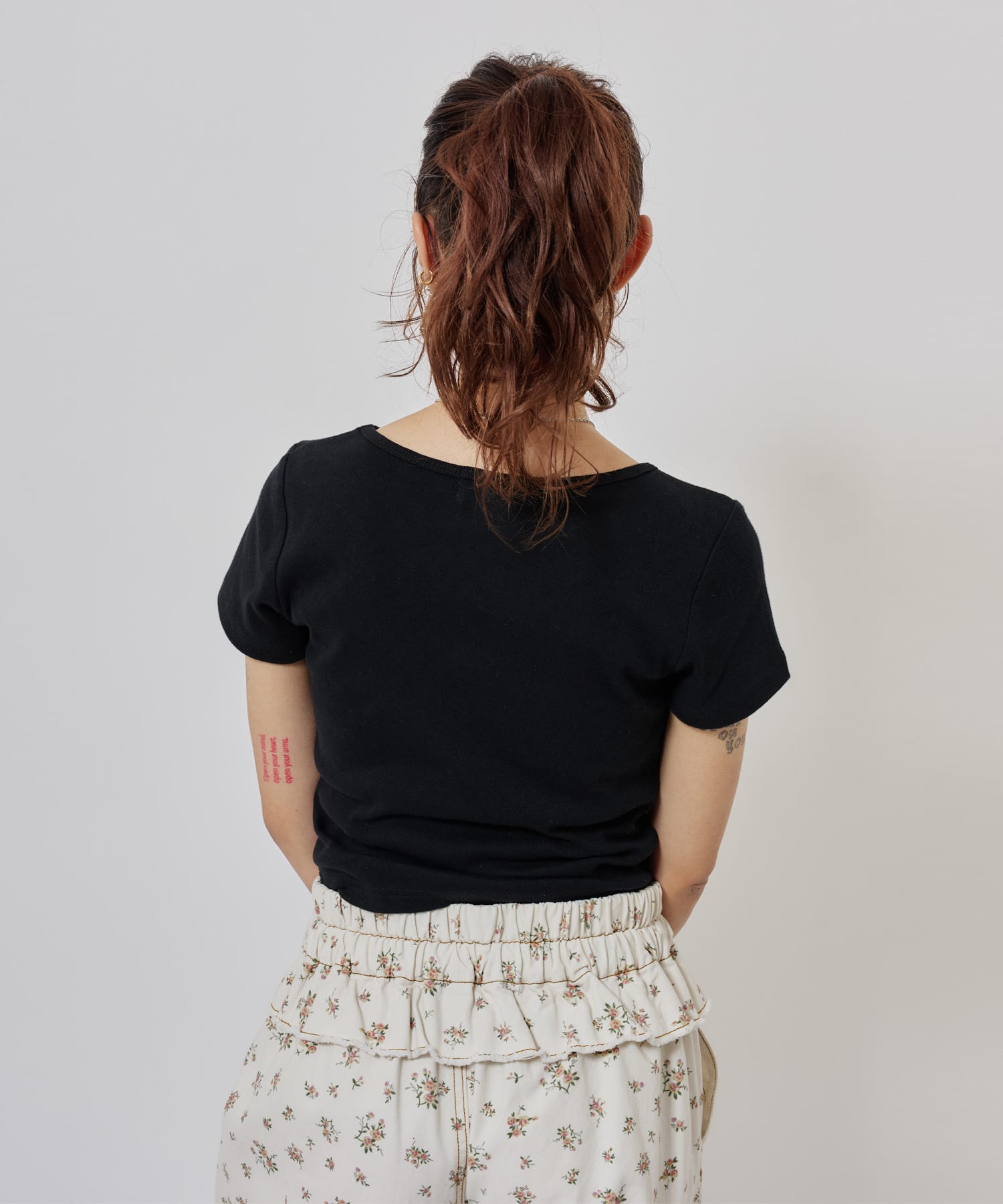 atmos pink Rhinestone Logo T-shirt BLACKの画像