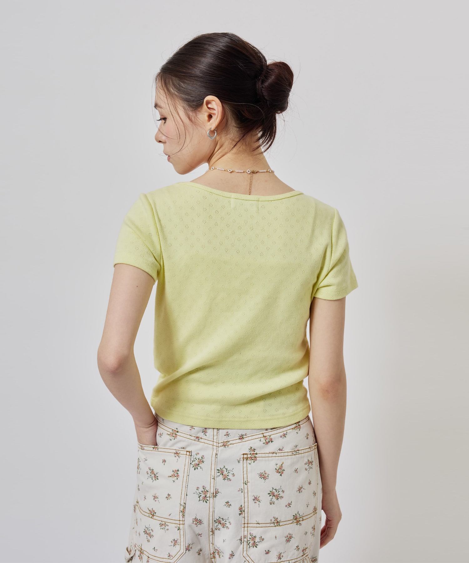 atmos pink Rhinestone Logo T-shirt YELLOWの画像