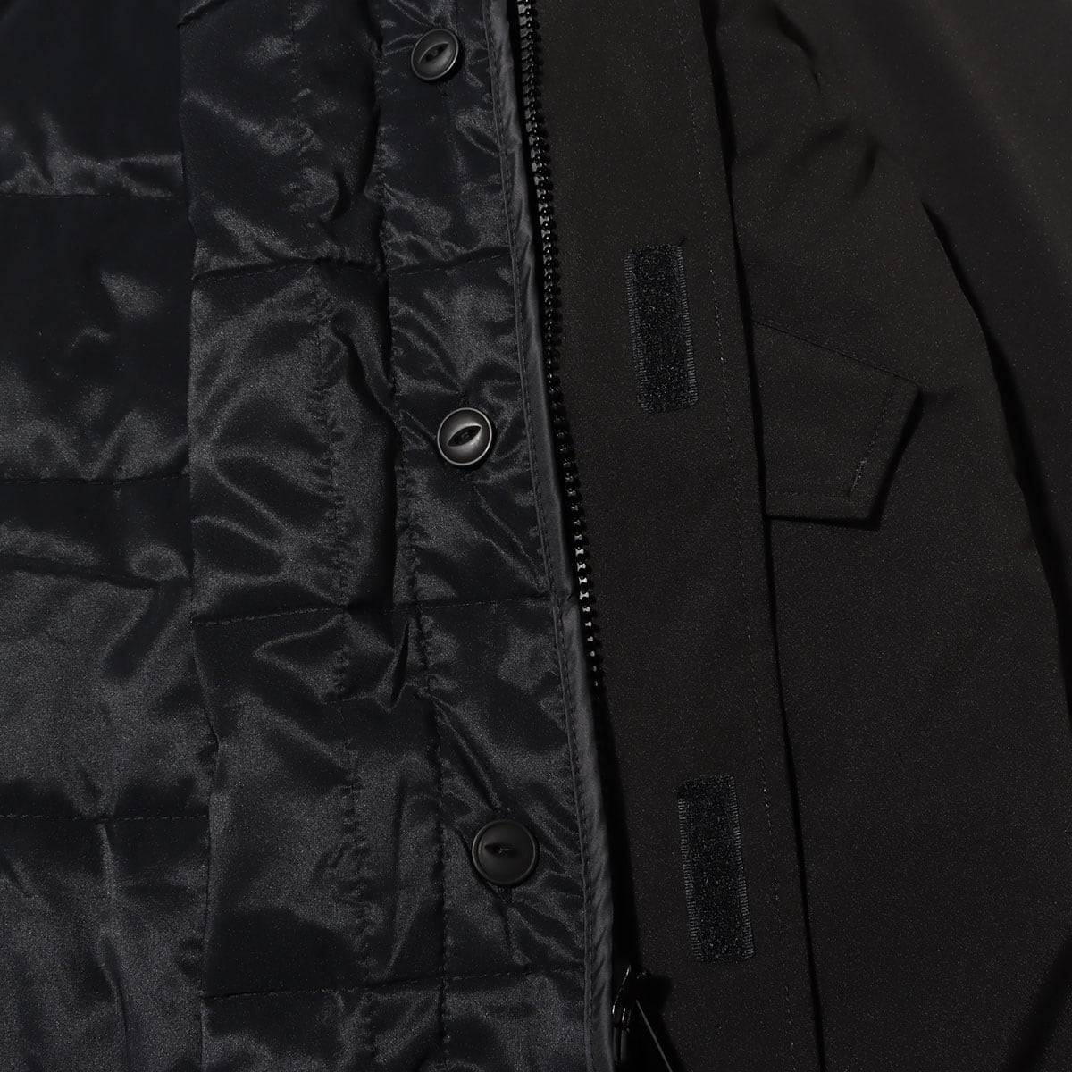 WHITE MOUNTAINEERING WATER PROOF 3WAYS MODS COAT BLACK 21FA-Iの画像