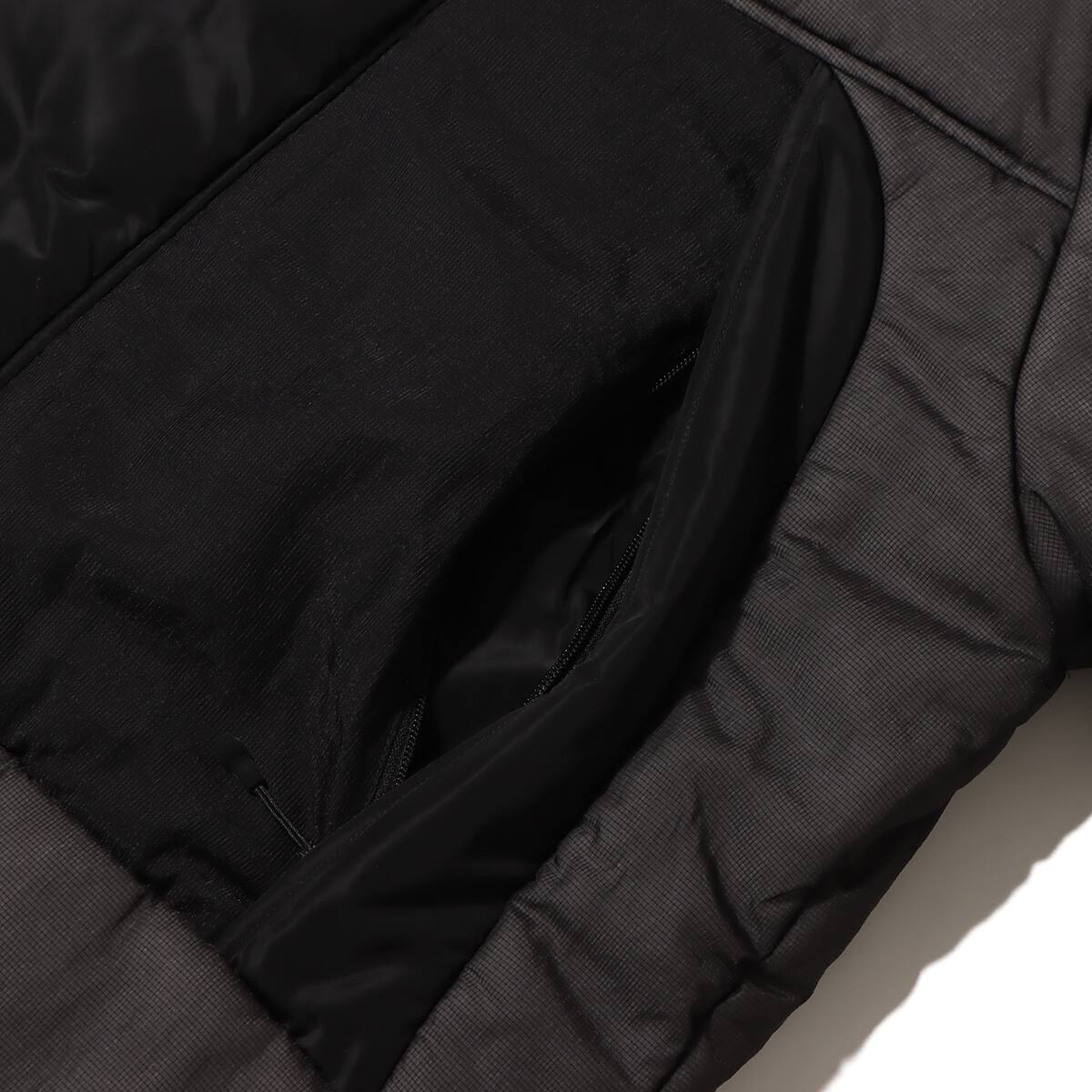 WHITE MOUNTAINEERING x WILD THINGS PRIMALOFT MONSTER PARKA WHITE MOUNTAINEERING x WILD THINGS PRIMALOFT MONSTER PARKA