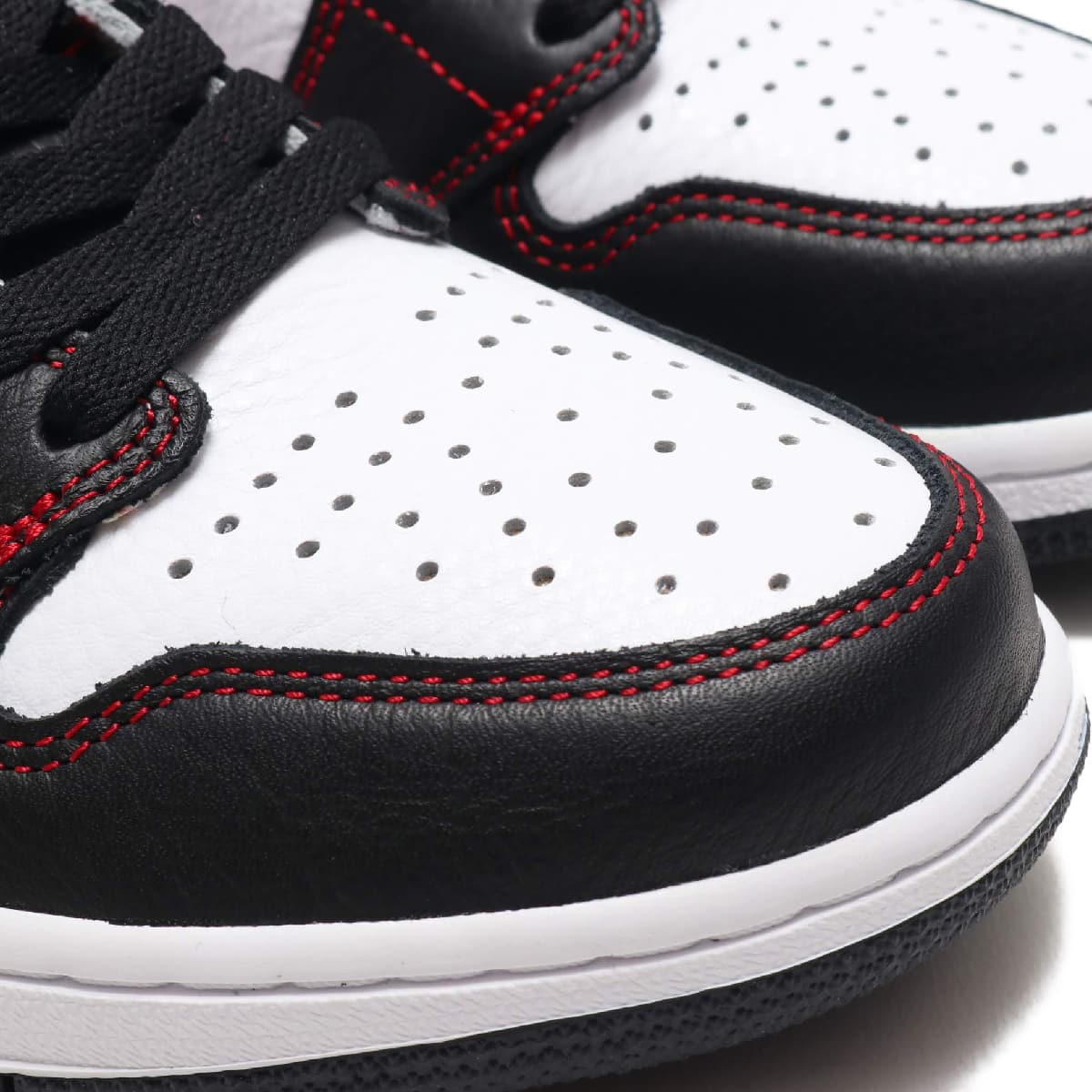JORDAN BRAND AIR JORDAN 1 HIGH OG DEFIANT BLACK/TOUR YELLOW-WHITE-GYM RED 19FA-Sの画像