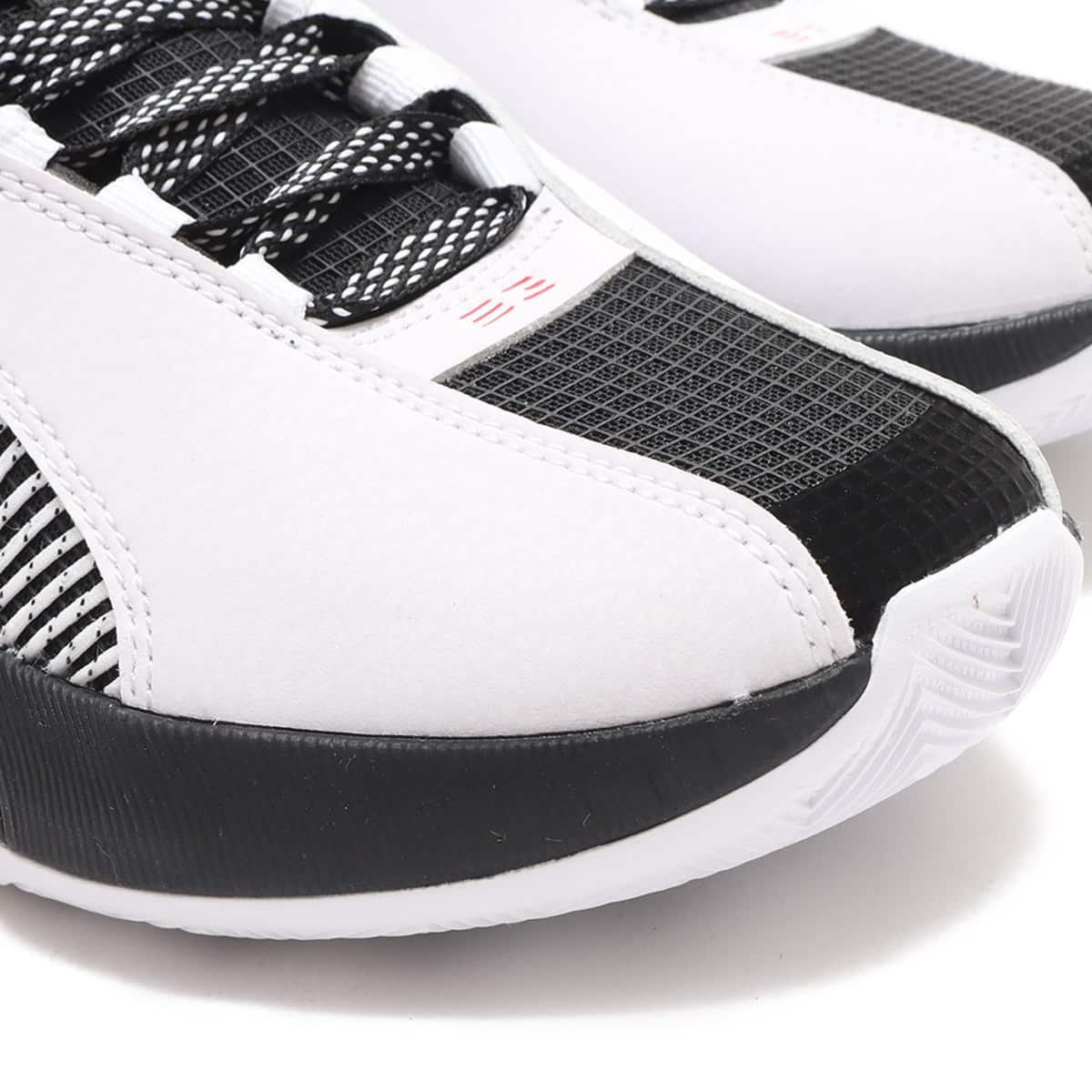 JORDAN BRAND AIR JORDAN XXXV GS WHITE/METALLIC SILVER-BLACK