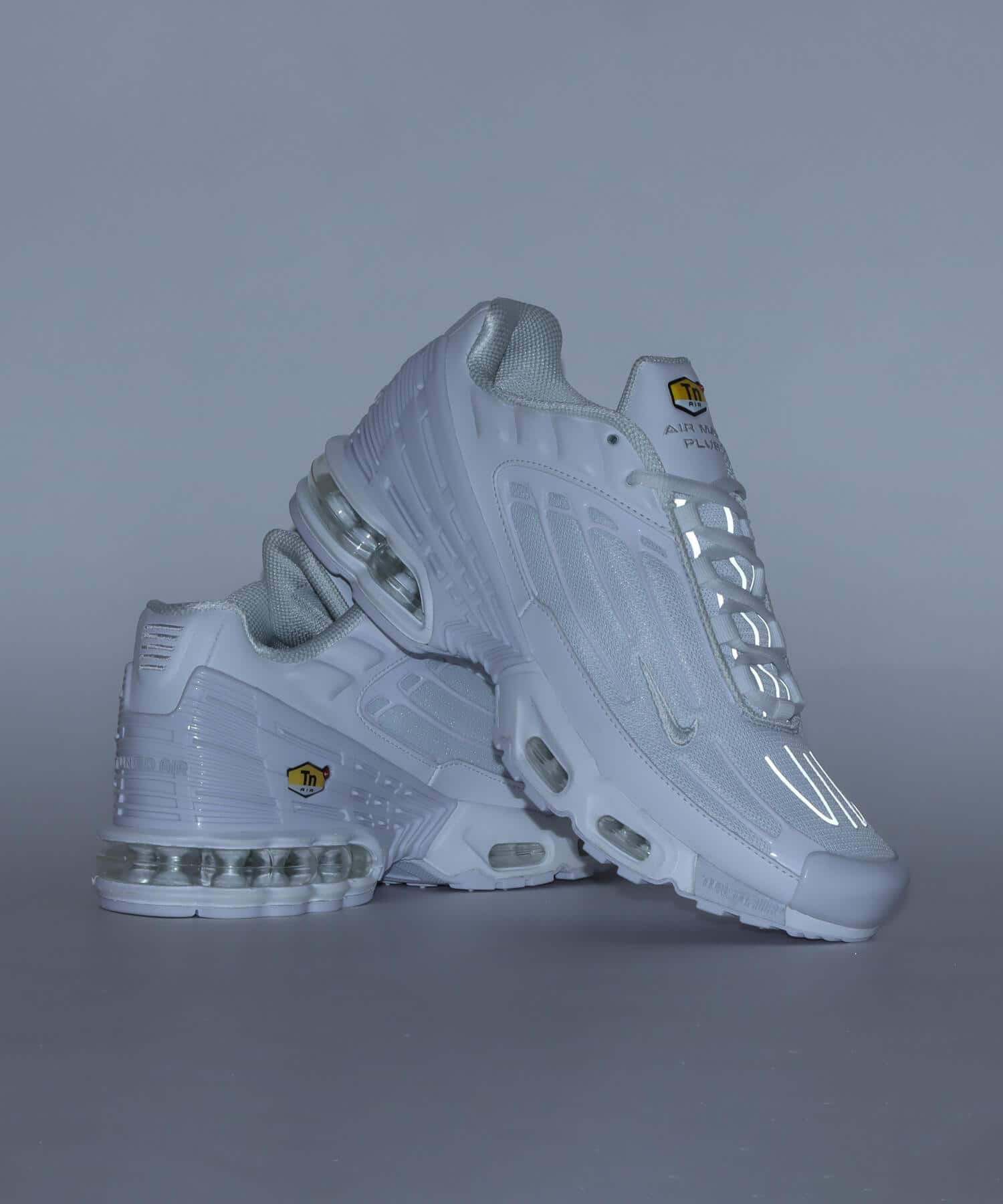 NIKE AIR MAX PLUS III WHITE/WHITE-VAST GREYの画像