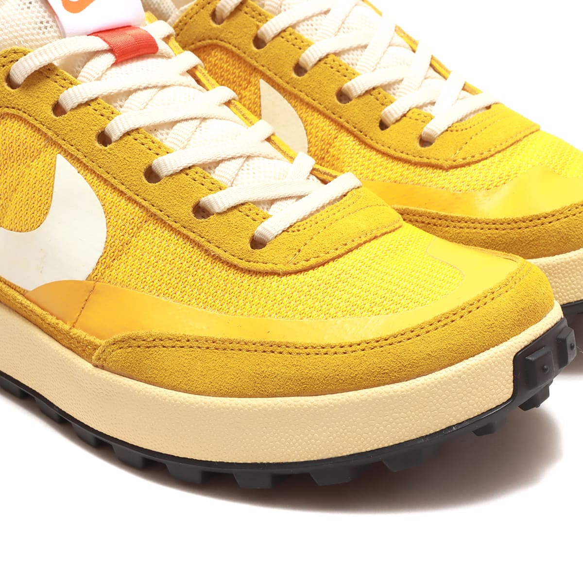 NIKE GENERAL PURPOSE SHOE DARK SULFUR/WHITE-LIGHT CREAM 22FA-Sの画像