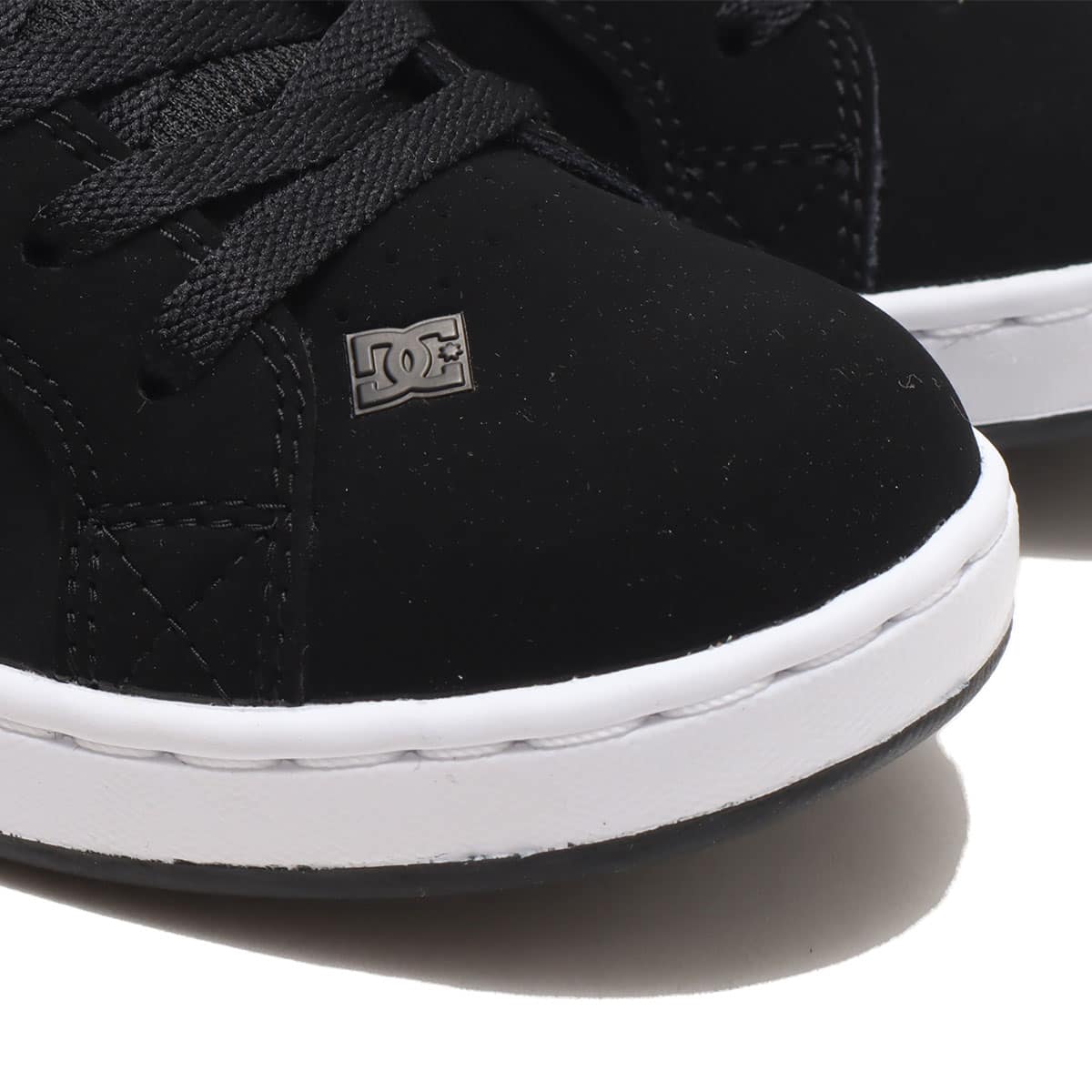 DC SHOES Ws COURT GRAFFIK BLACK/WHITE STENCIL 23SS-Iの画像