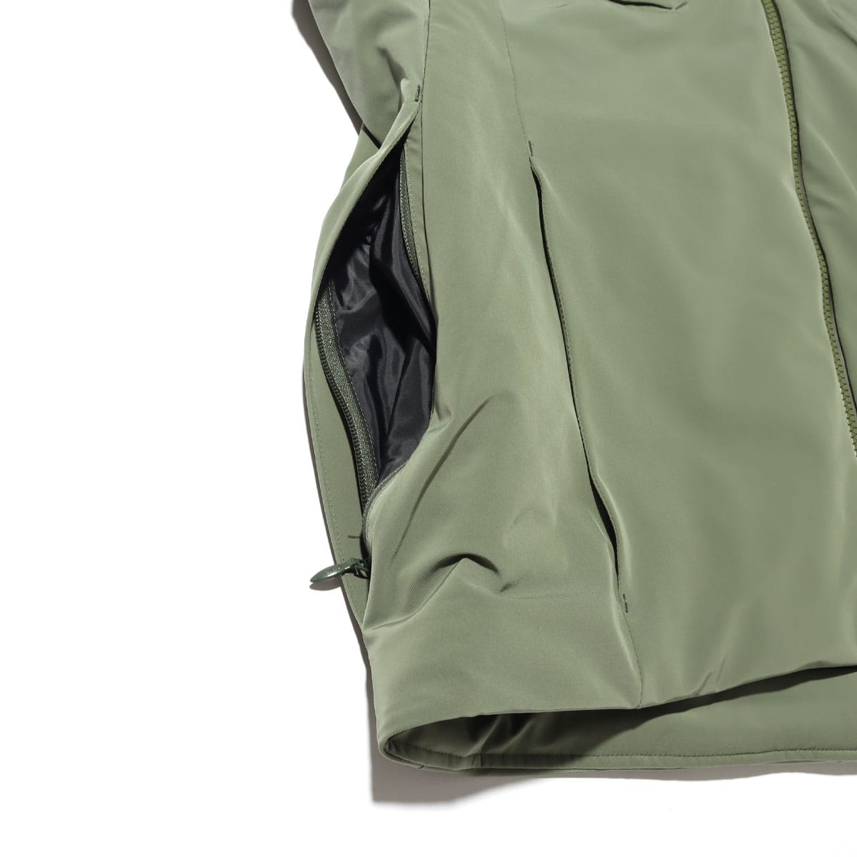DESCENTE INSULATED JACKET OLIVE 20FW-S
