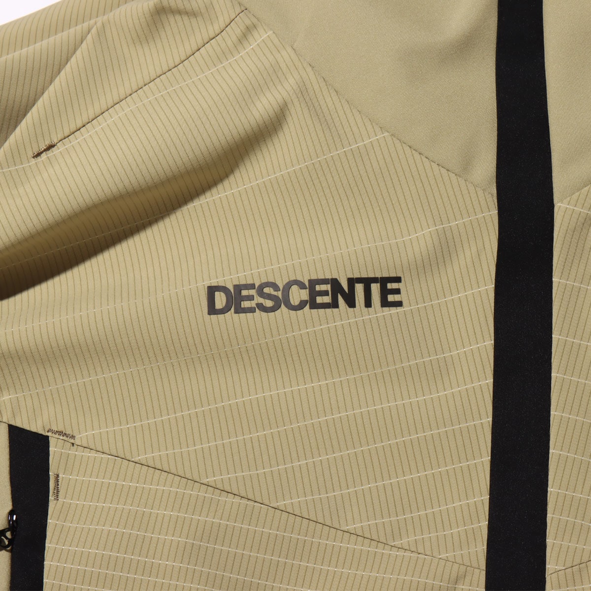 DESCENTE SCHEMATECH 3L-SHELL JACKET BEIGE 20FW-S