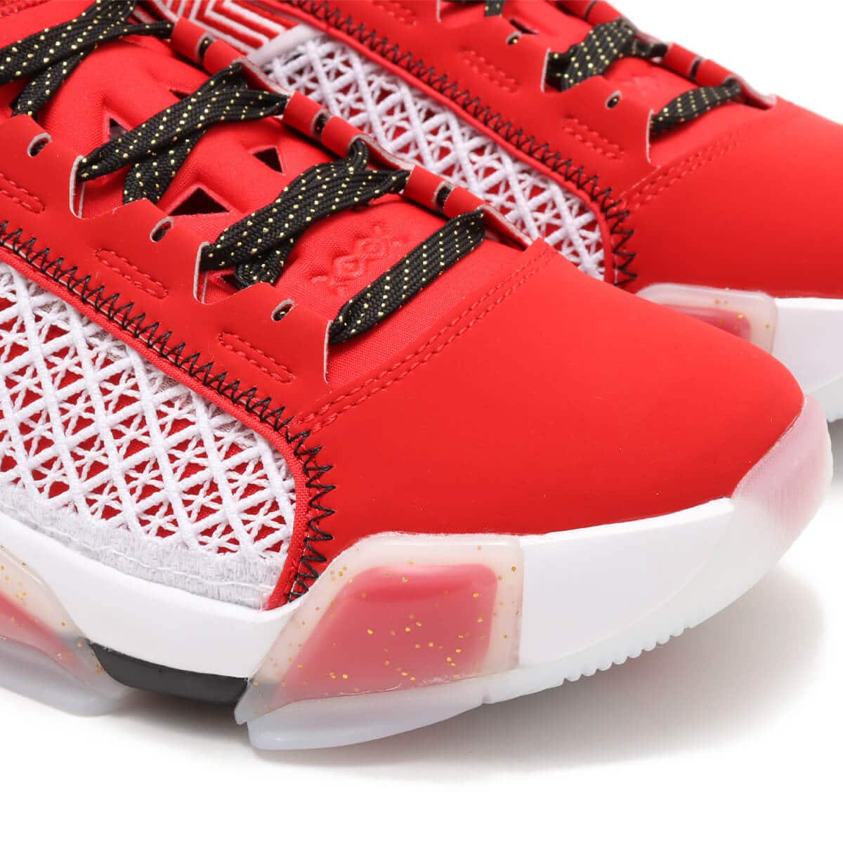JORDAN BRAND AIR JORDAN XXXVIII WHITE/BLACK-UNIVERSITY RED-METALLIC GOLD 23HO-Iの画像