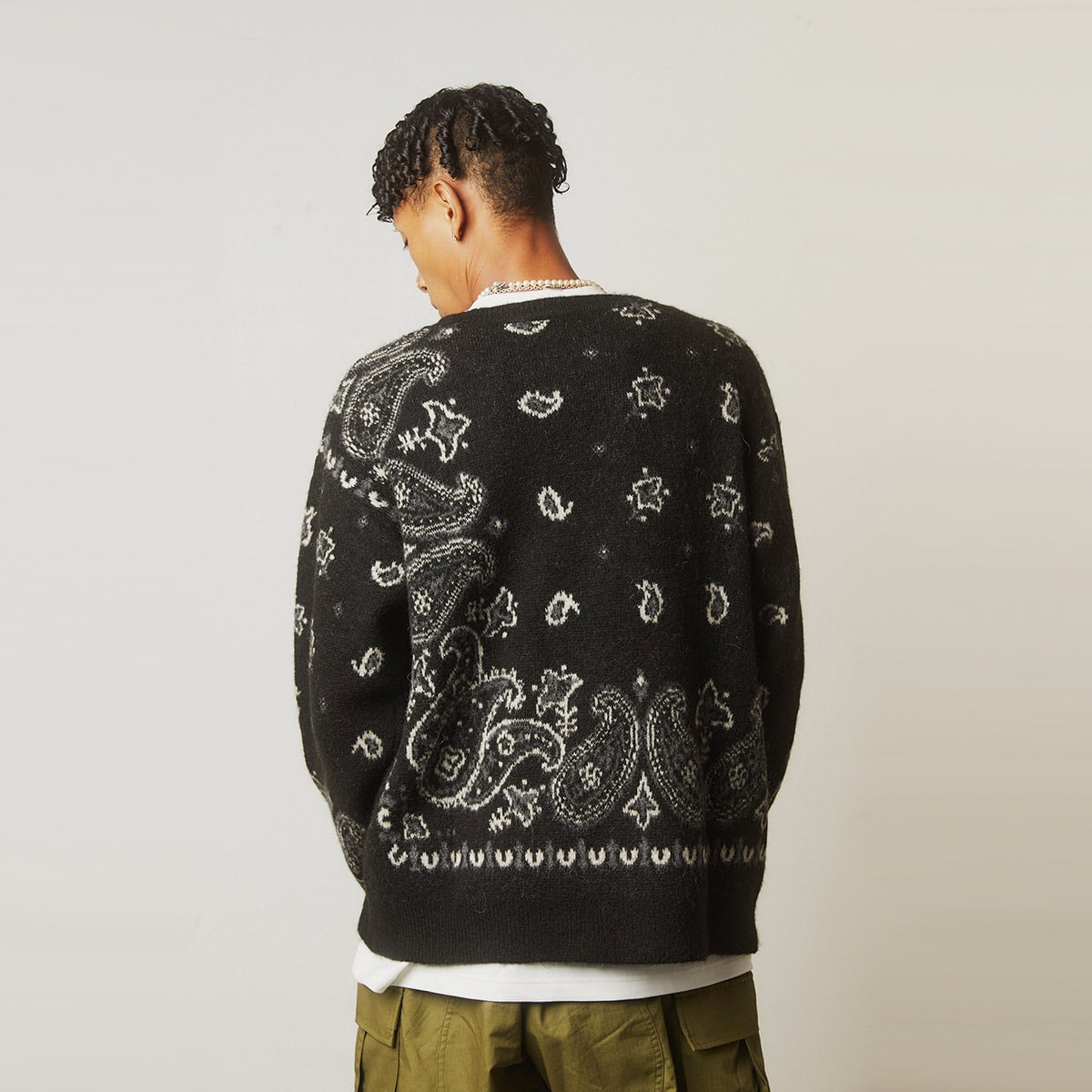 TOKYO 23 x ELEPHANT BRAND BANDANA PATTERN JACQUARD KNIT CREW BLACK