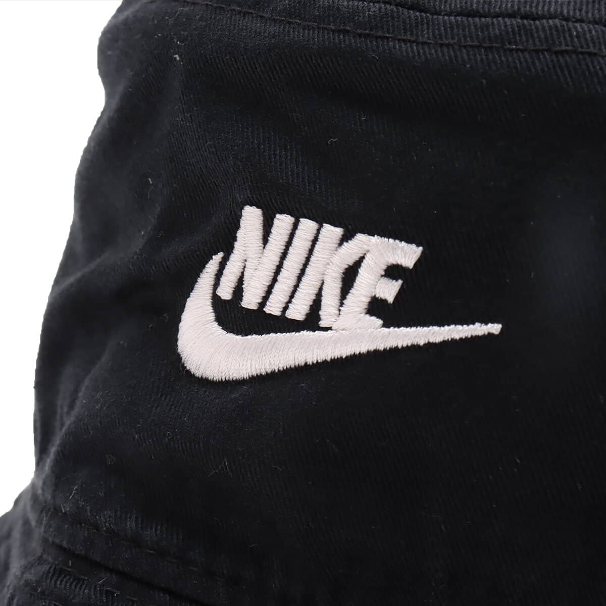 NIKE U NK APEX BUCKET SQ FUT WSH L BLACK/WHITEの画像
