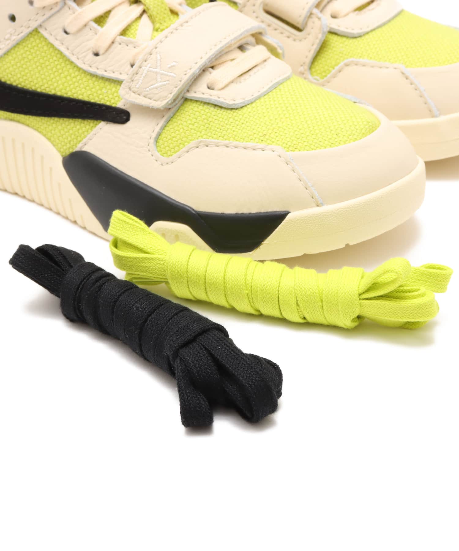 JORDAN BRAND JUMPMAN JACK TR (PS) MUSLIN/BLACK-BRIGHT CACTUSの画像